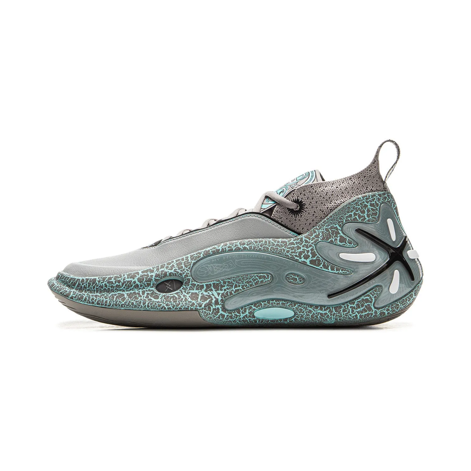 Way of Wade 11 "Statue" Flexible forefoot