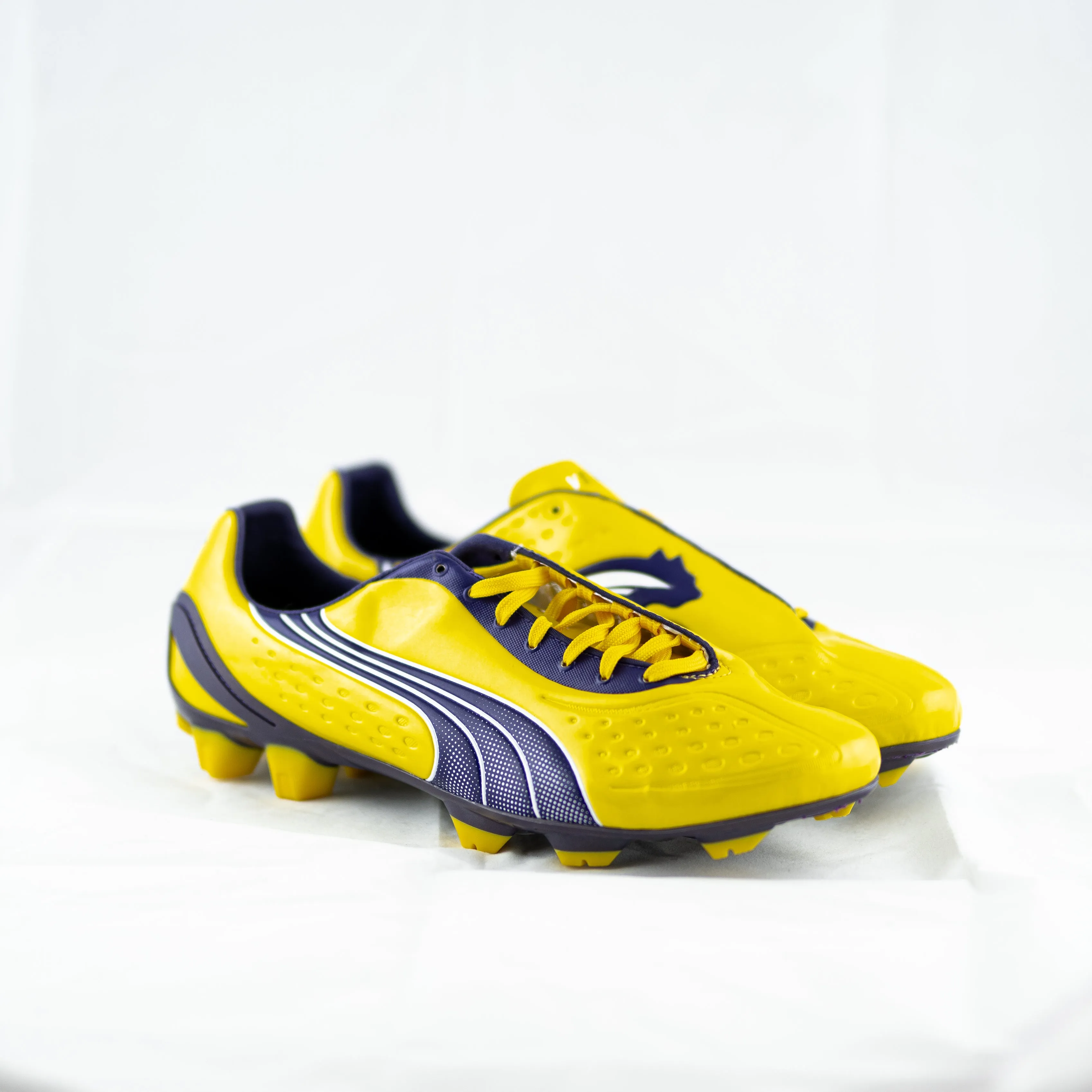 Comfortable ankle Competitive Level Puma V1.11 SL FG