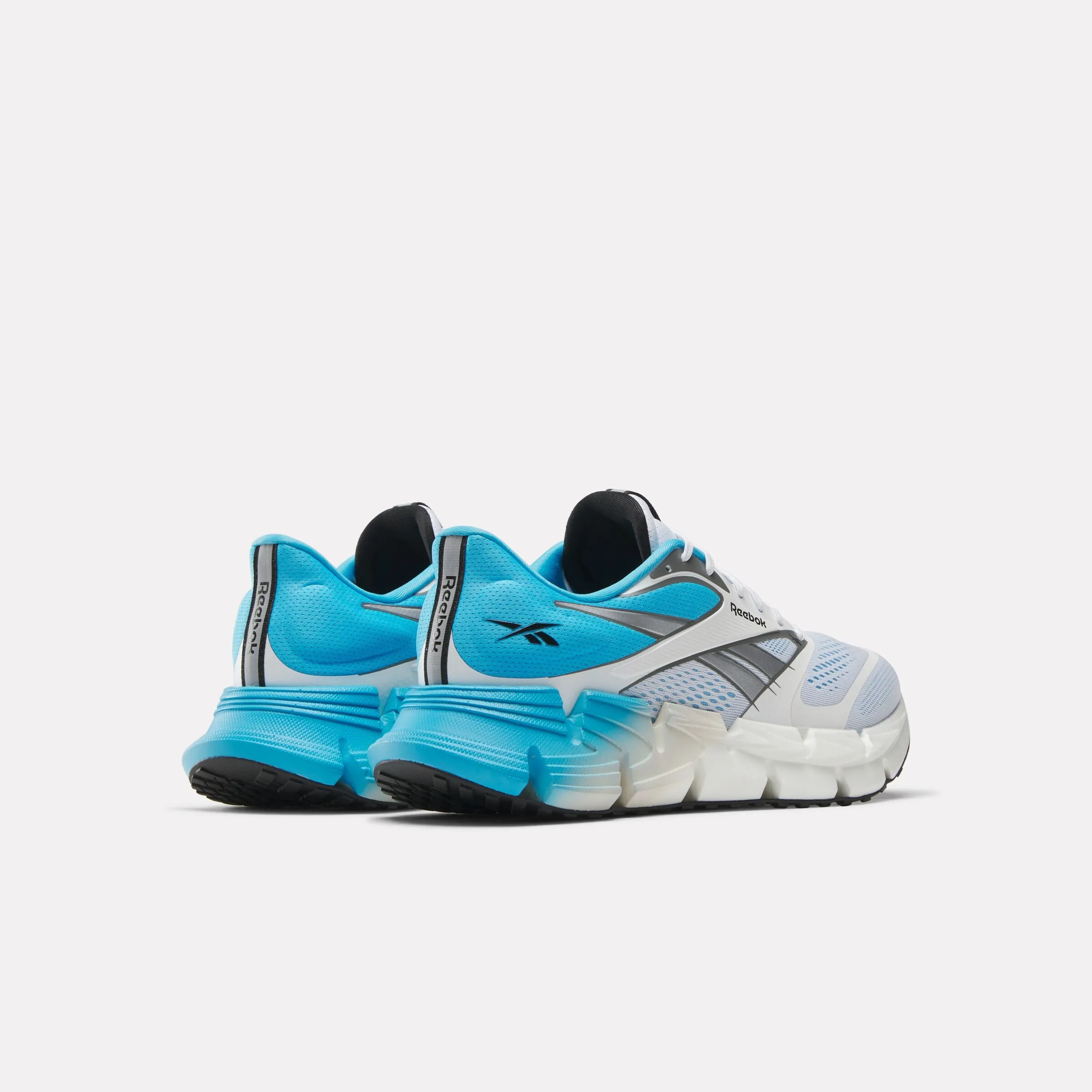 running in a color run Outdoor sports shoes Men's FloatZig 2 Running Shoes