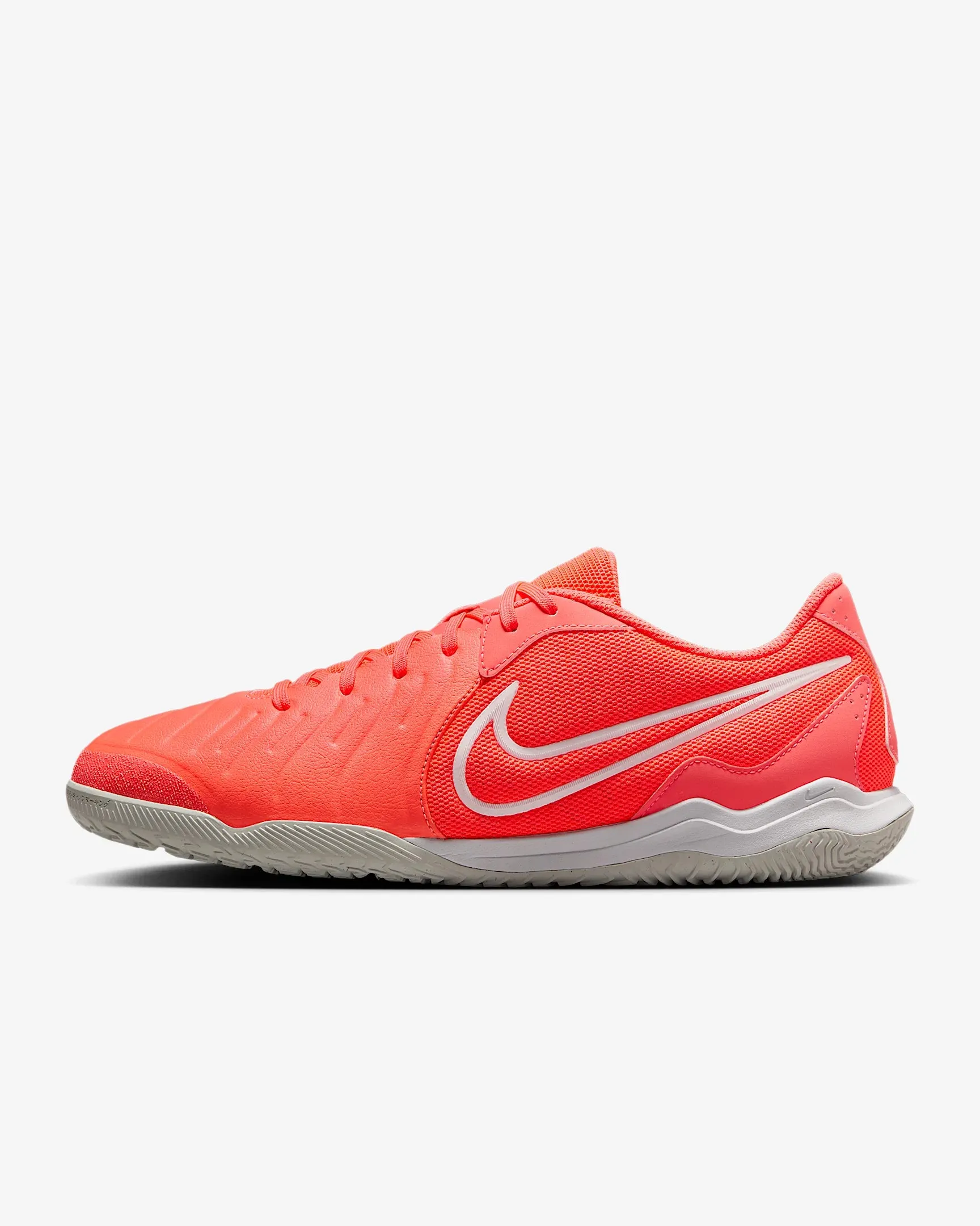 LEGEND 10 ACADEMY IC Springy Midsole Neutral Color