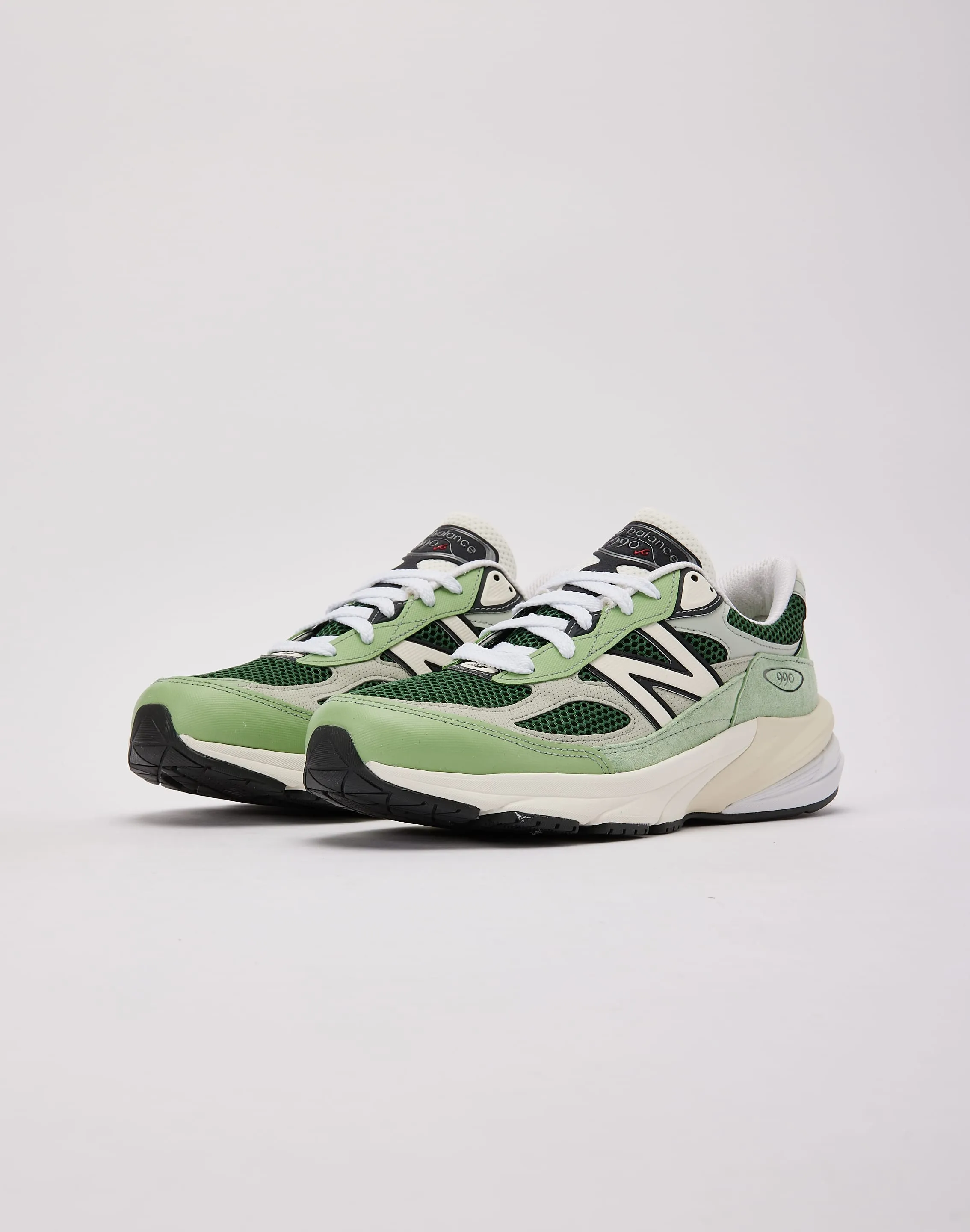 New Balance MADE In USA 990v6 Gold Tone Desert Cool