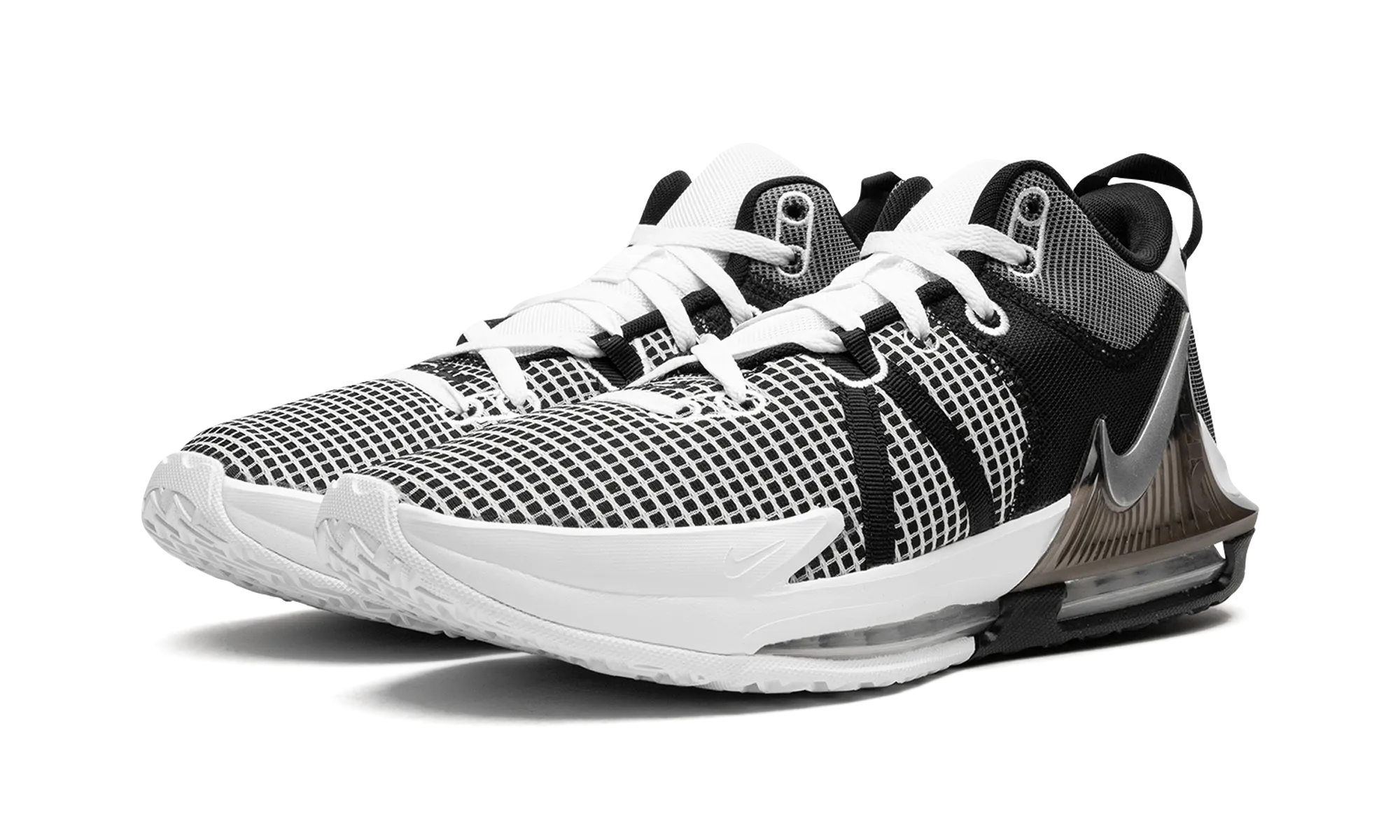LeBron Witness VII Neutral Platform