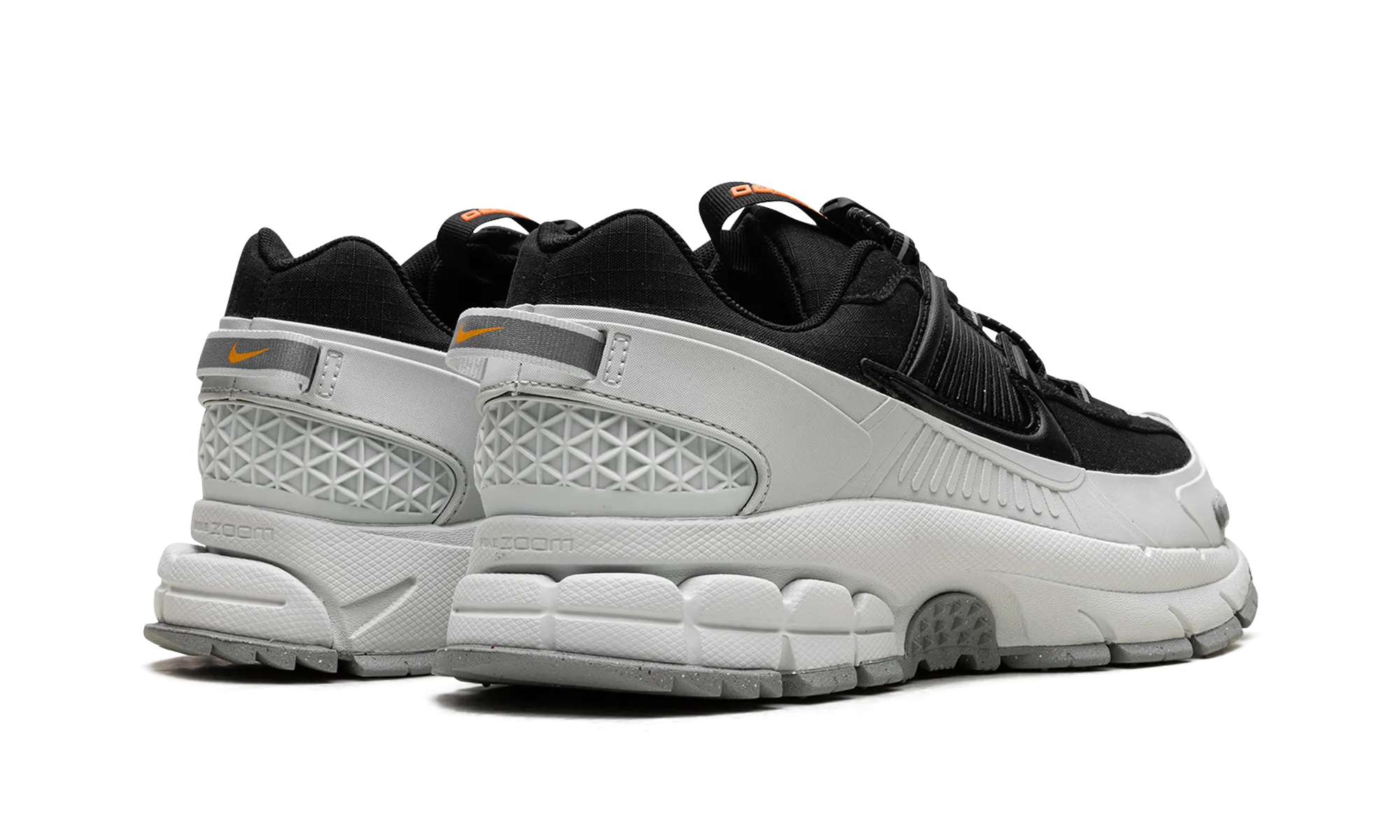 flexible - sole - design shoes Zoom Vomero 5 Roam "Black Light Silver"