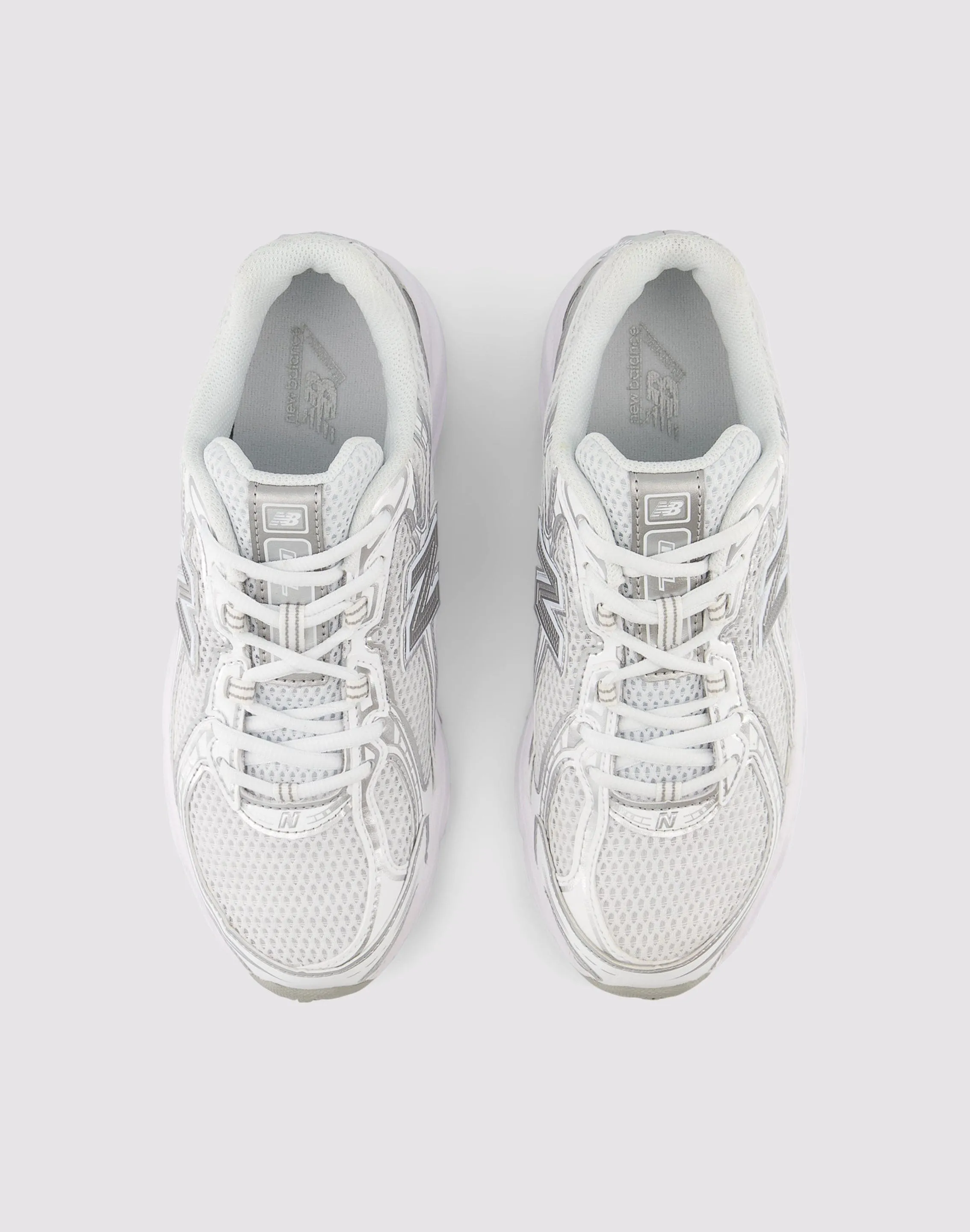 Fast Track Rich Glow New Balance 740