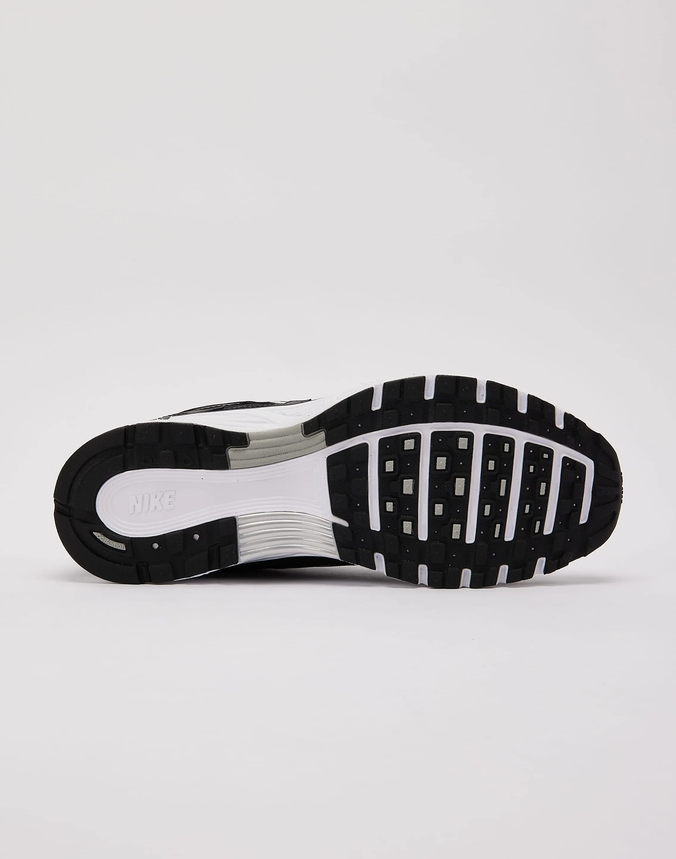 Nike P-6000 Global Cool Adult Ease