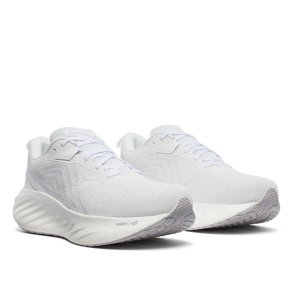 Field Walk Saucony Men's Triumph 22 Running Shoes