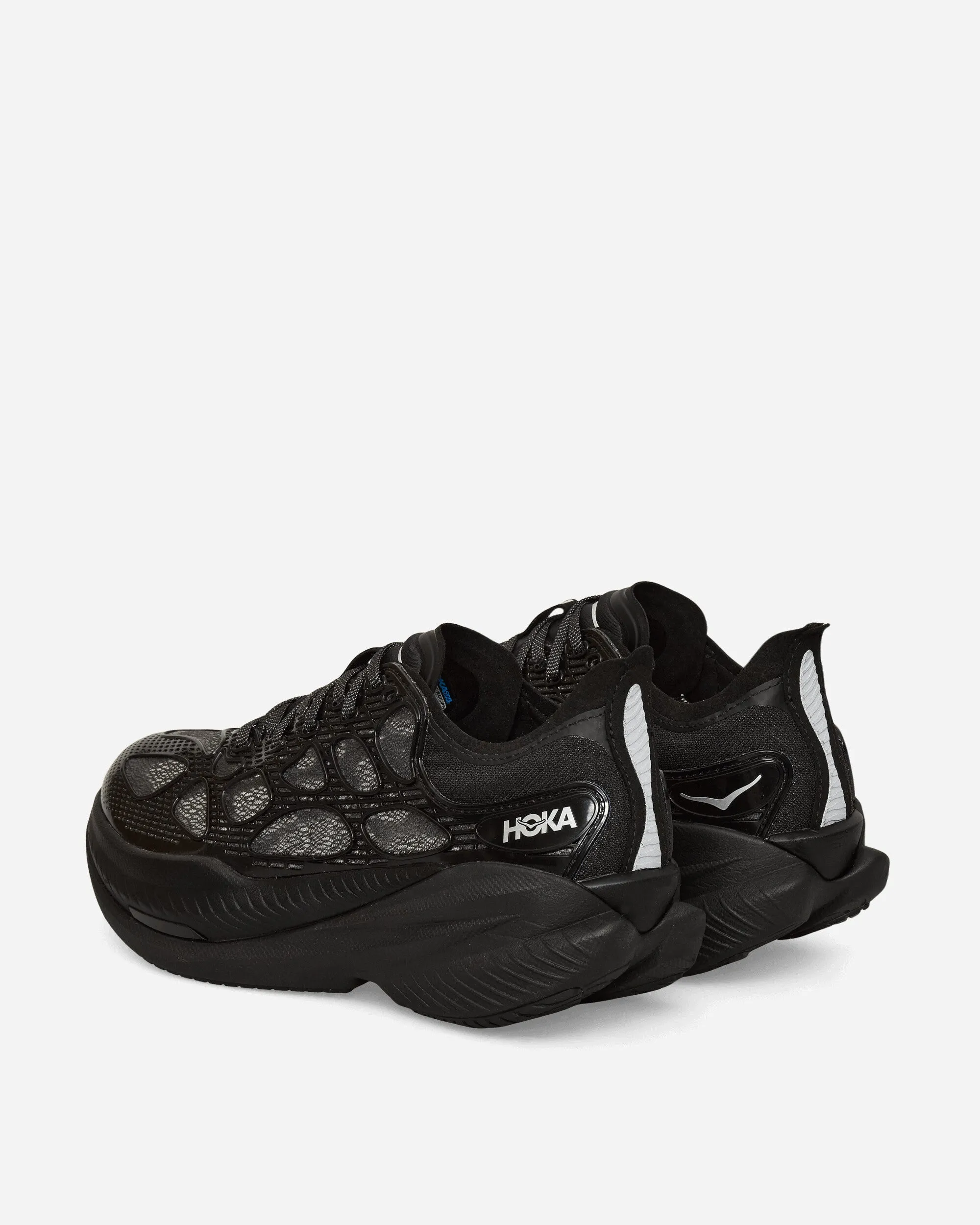 Mach X Caged Sneakers Black / Midnight Blue Ventilated Design