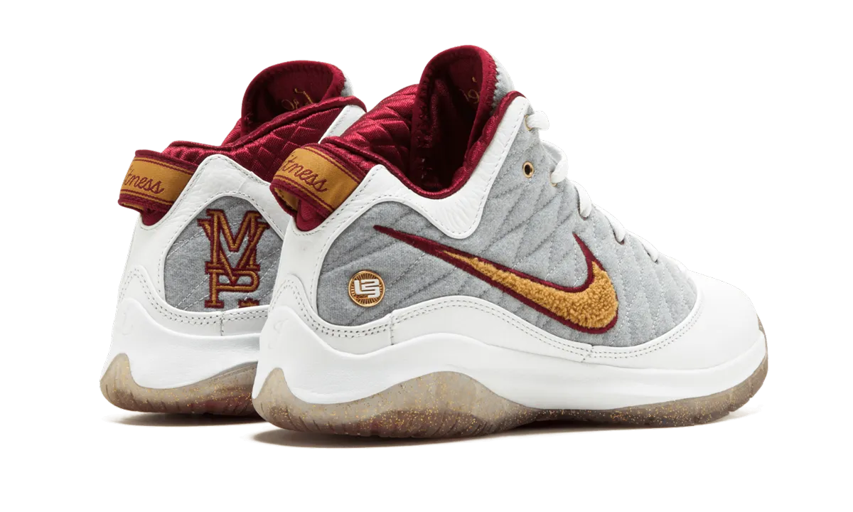Lebron VII P.S (POP) "MVP" Sneakers Mid Top Fashionable Design