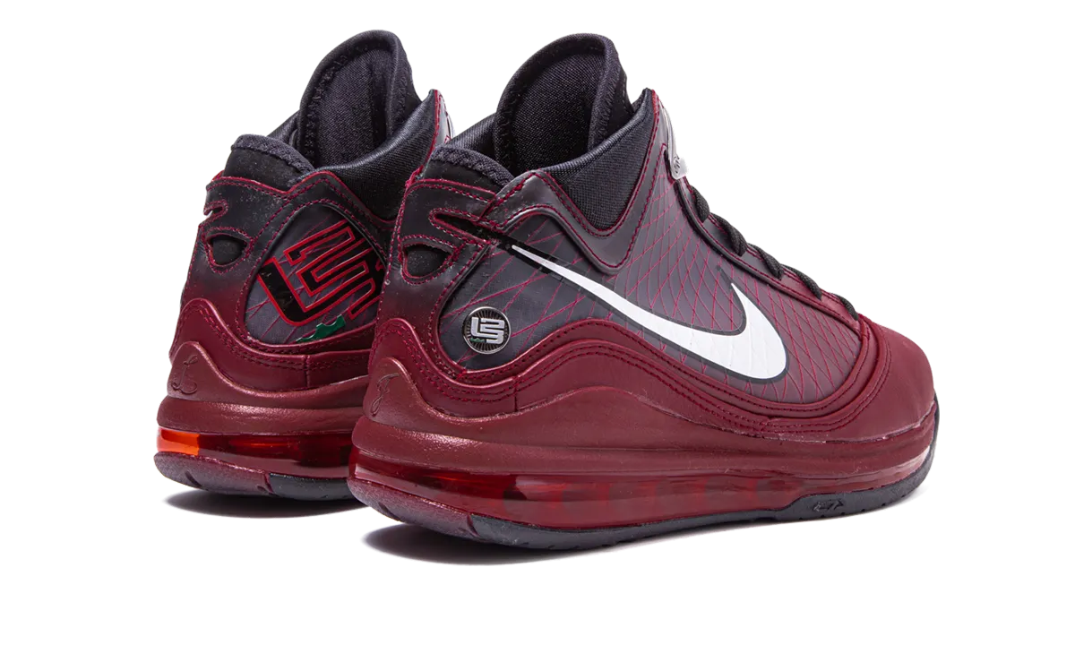 Lightweight Air Max Lebron 7 Retro "Christmas 2019"