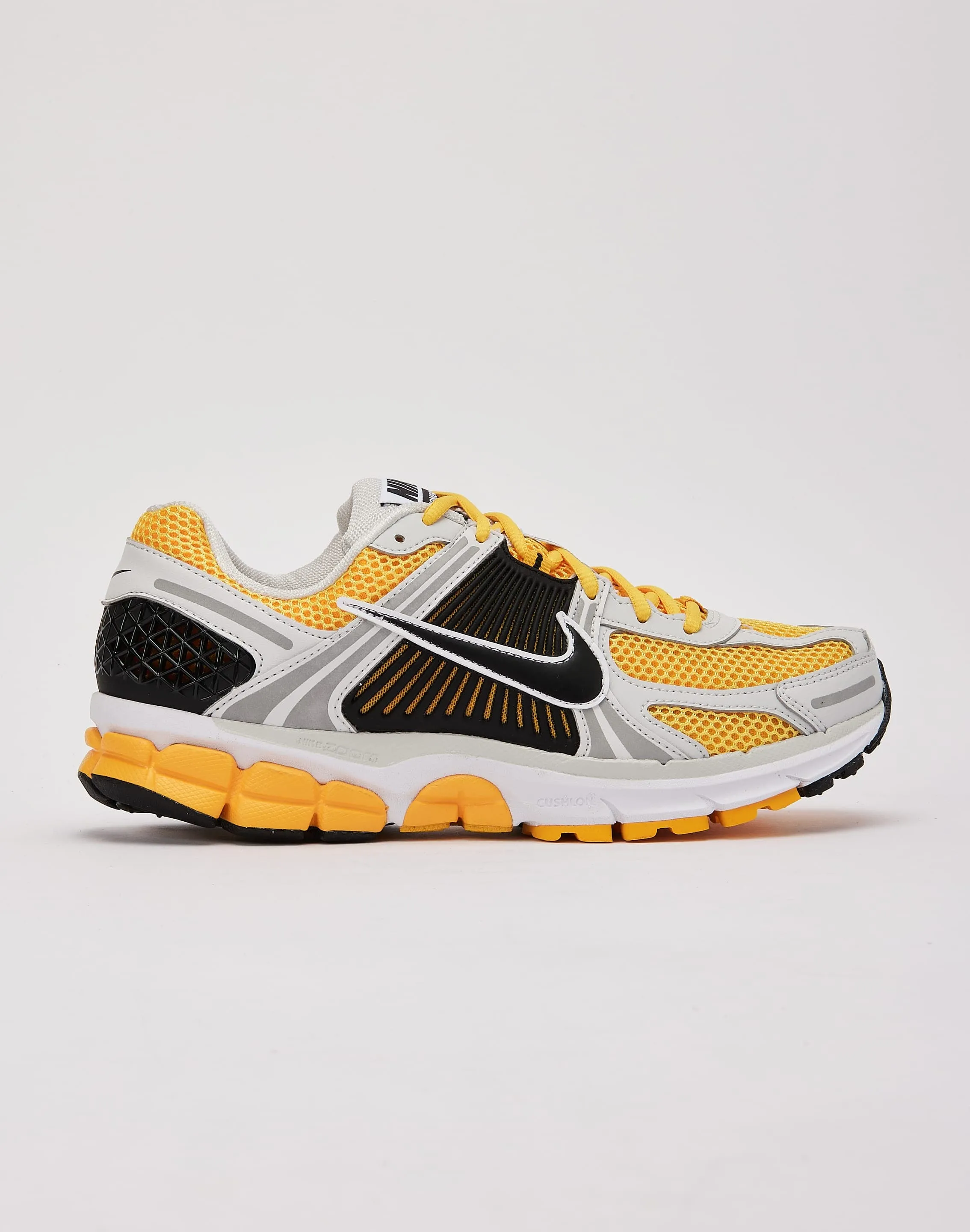Nike Zoom Vomero 5 Stretchable Material Kids Play