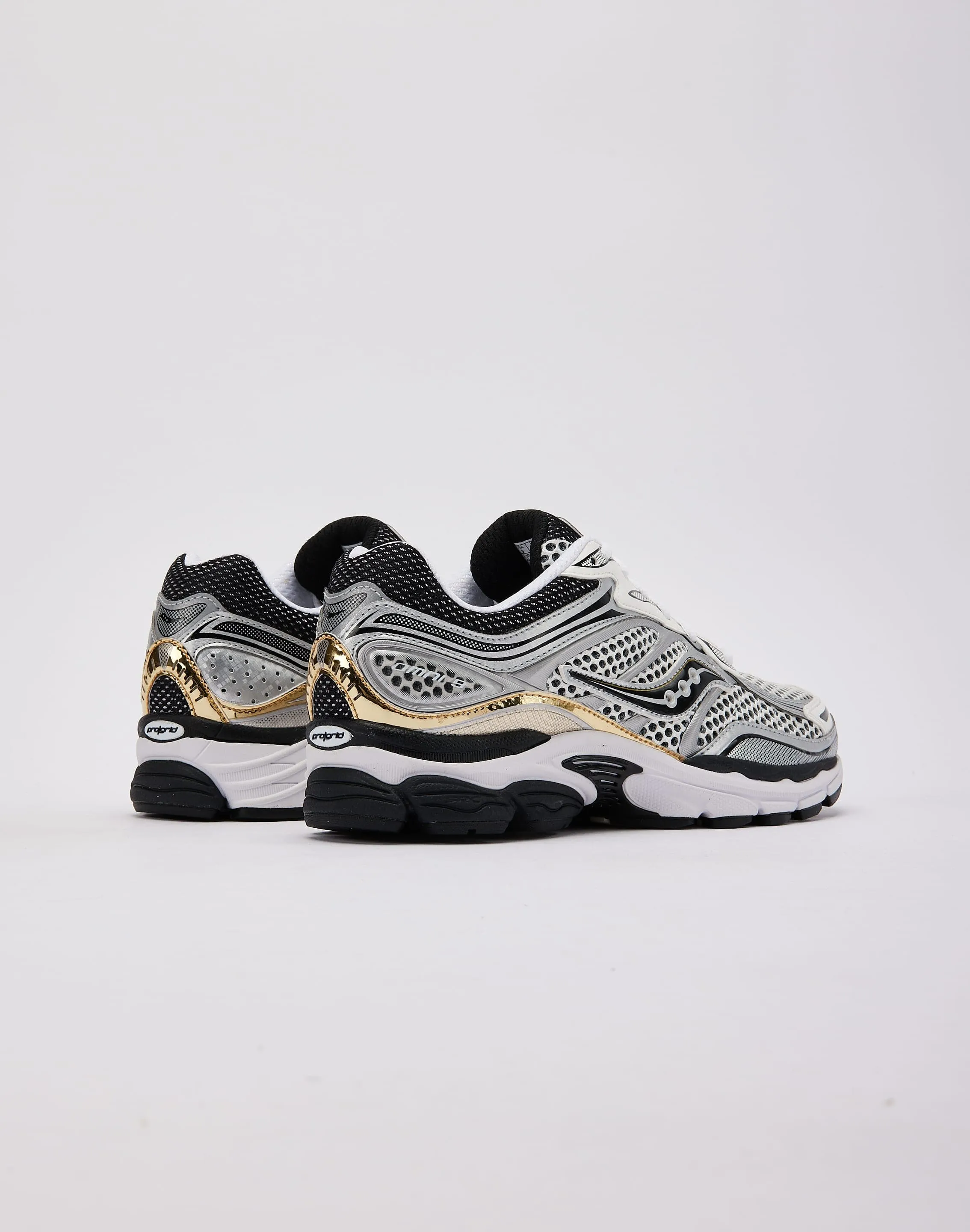 Saucony  ProGrid Omni 9 Skin Soft Form Ease