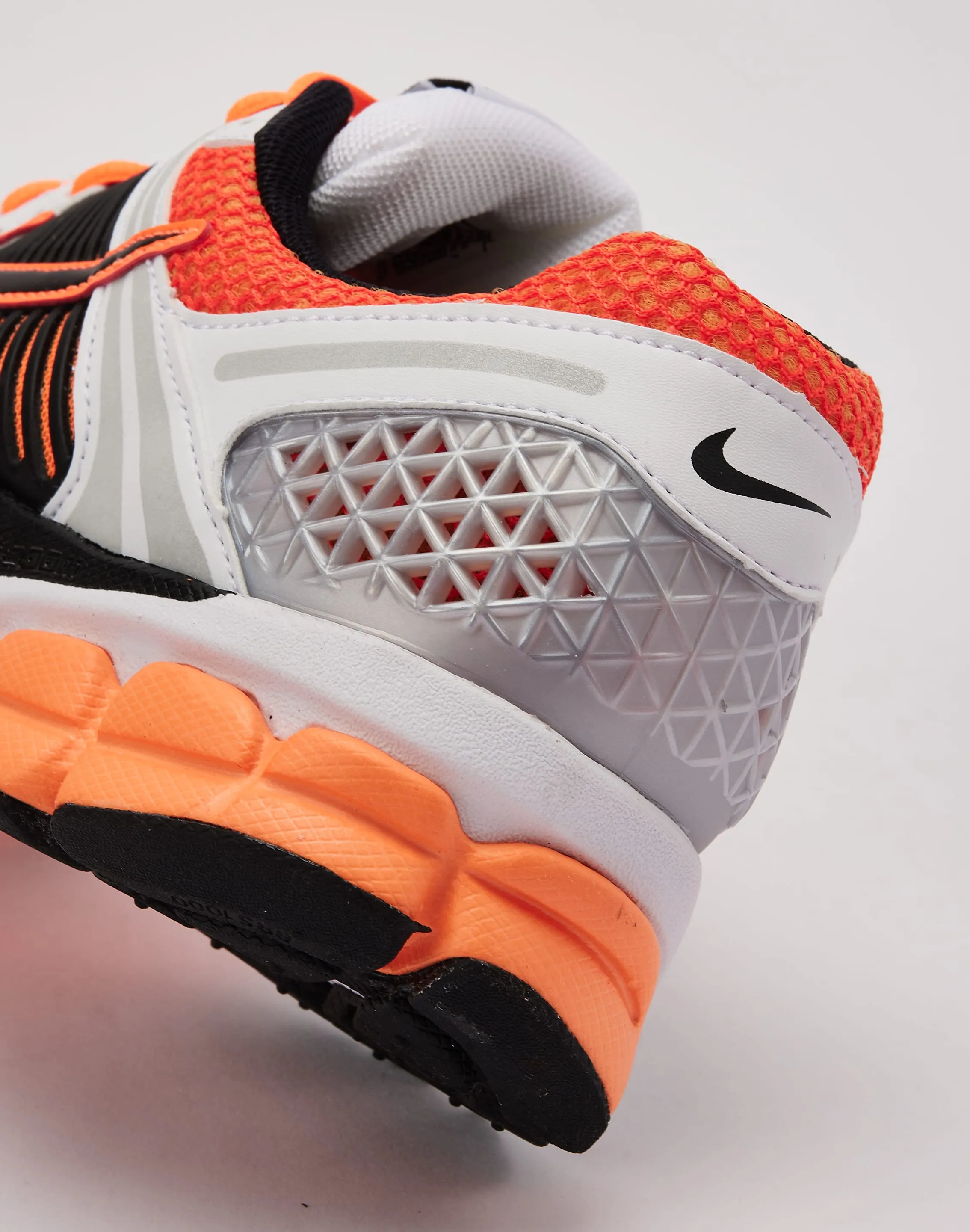 Stretchable Material Trail Ease Nike Zoom Vomero 5