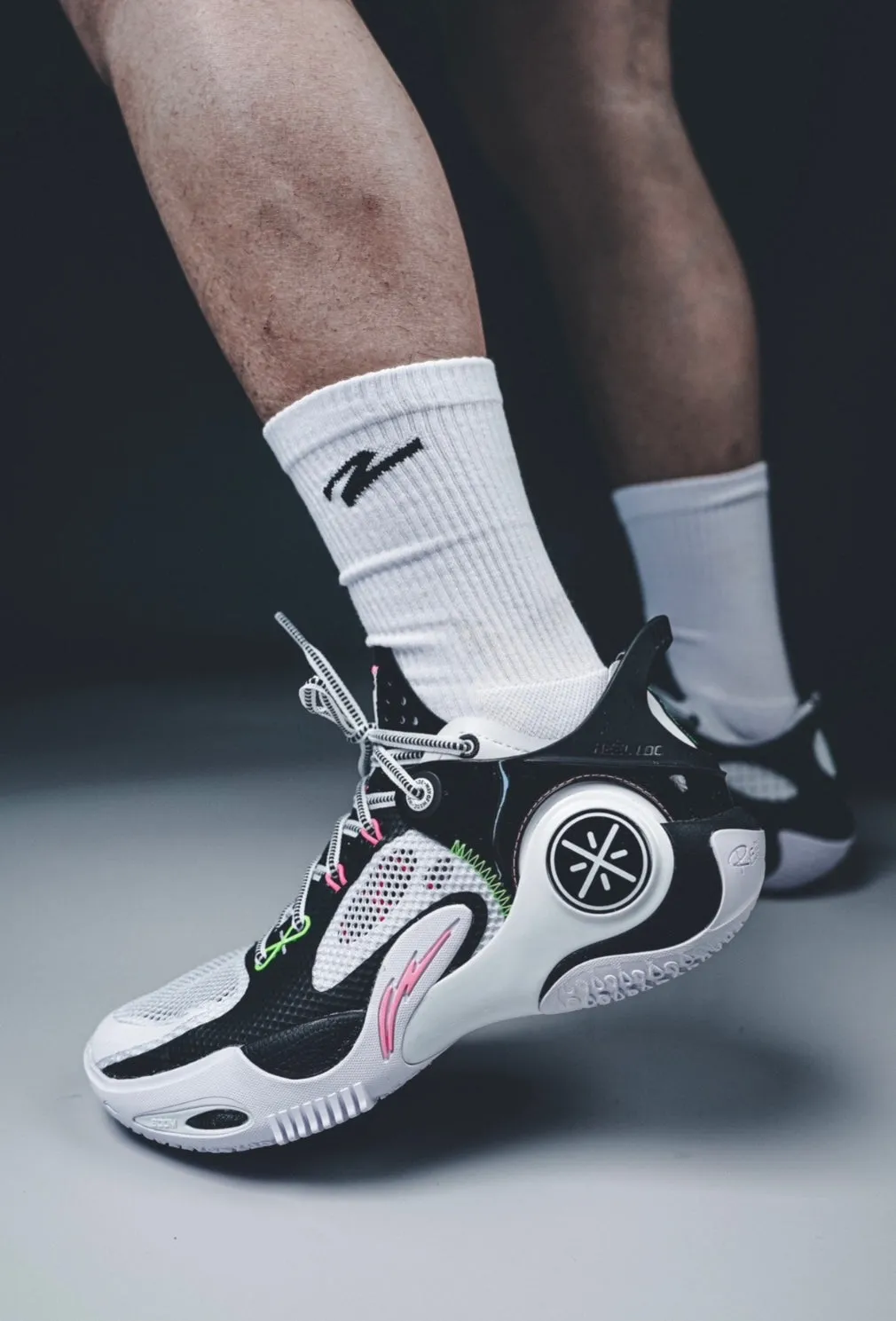 Lightweight Performance Build Li-Ning Wade Fission 8 - Panda