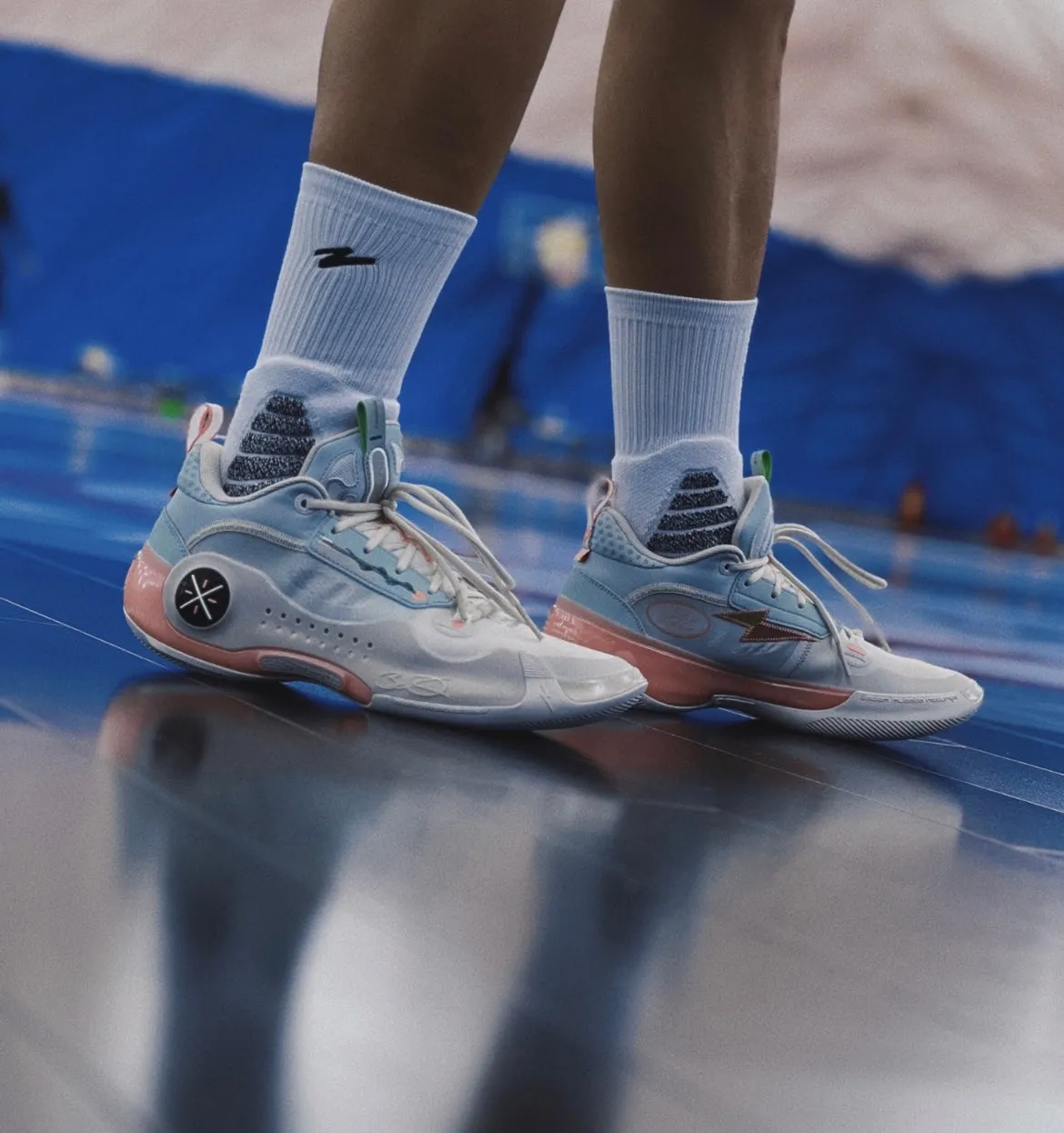 Li-Ning Way of Wade 10 - Valentine's Day Modern Core Balanced Cushioning