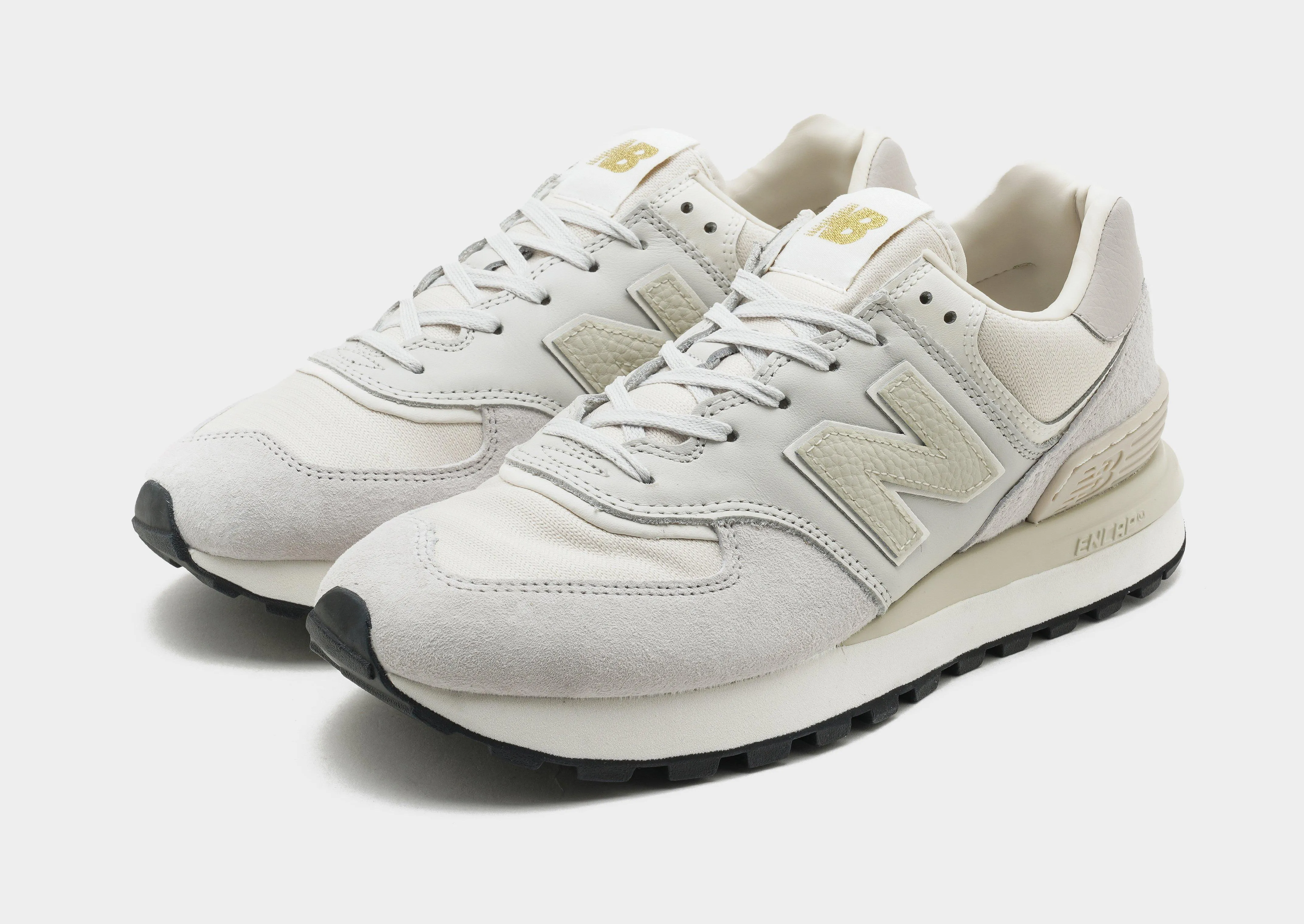 574 Legacy sport tech Cushioned performance