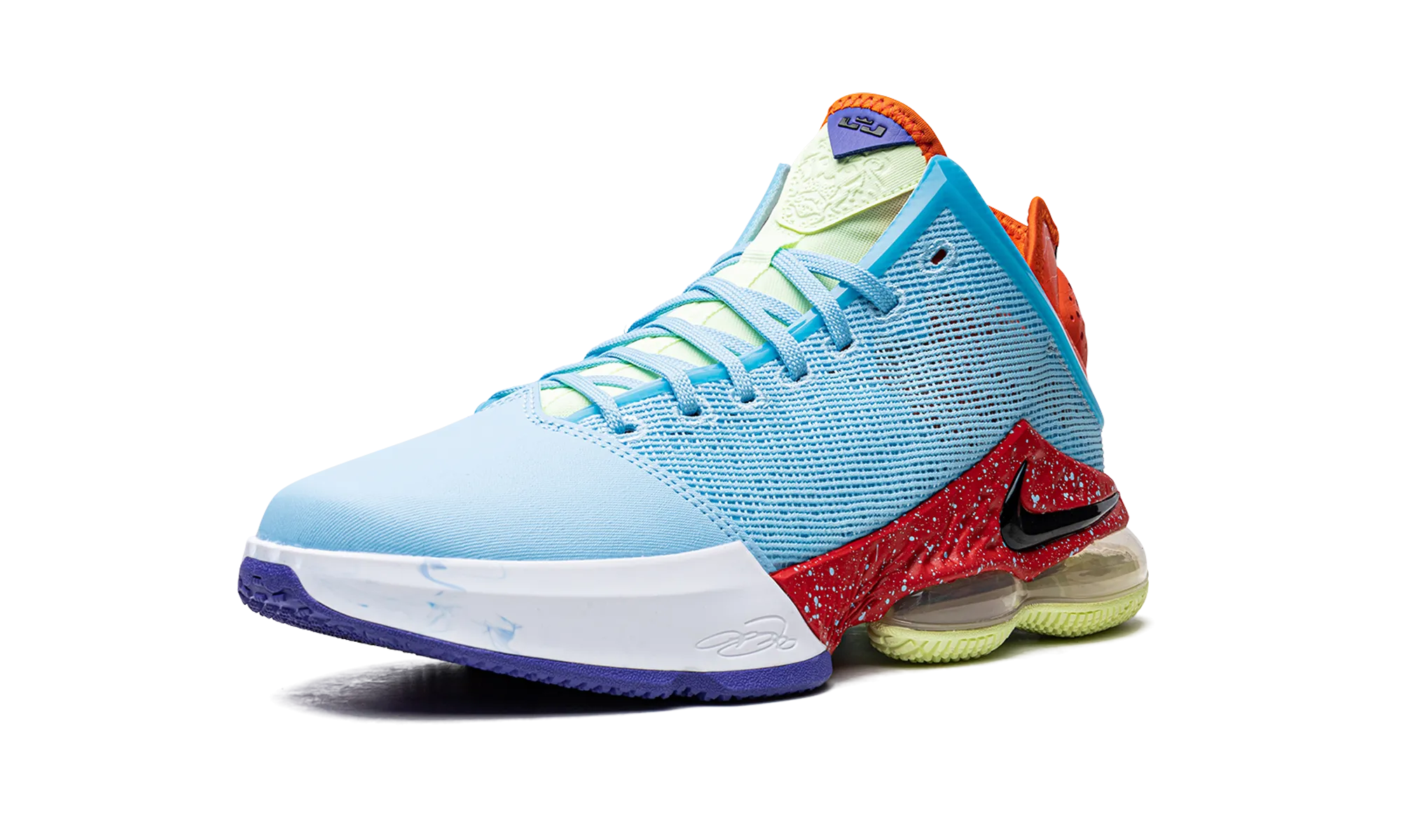Hyper Elastic Material Enhanced Traction LeBron 19 Low "Blue Chill"