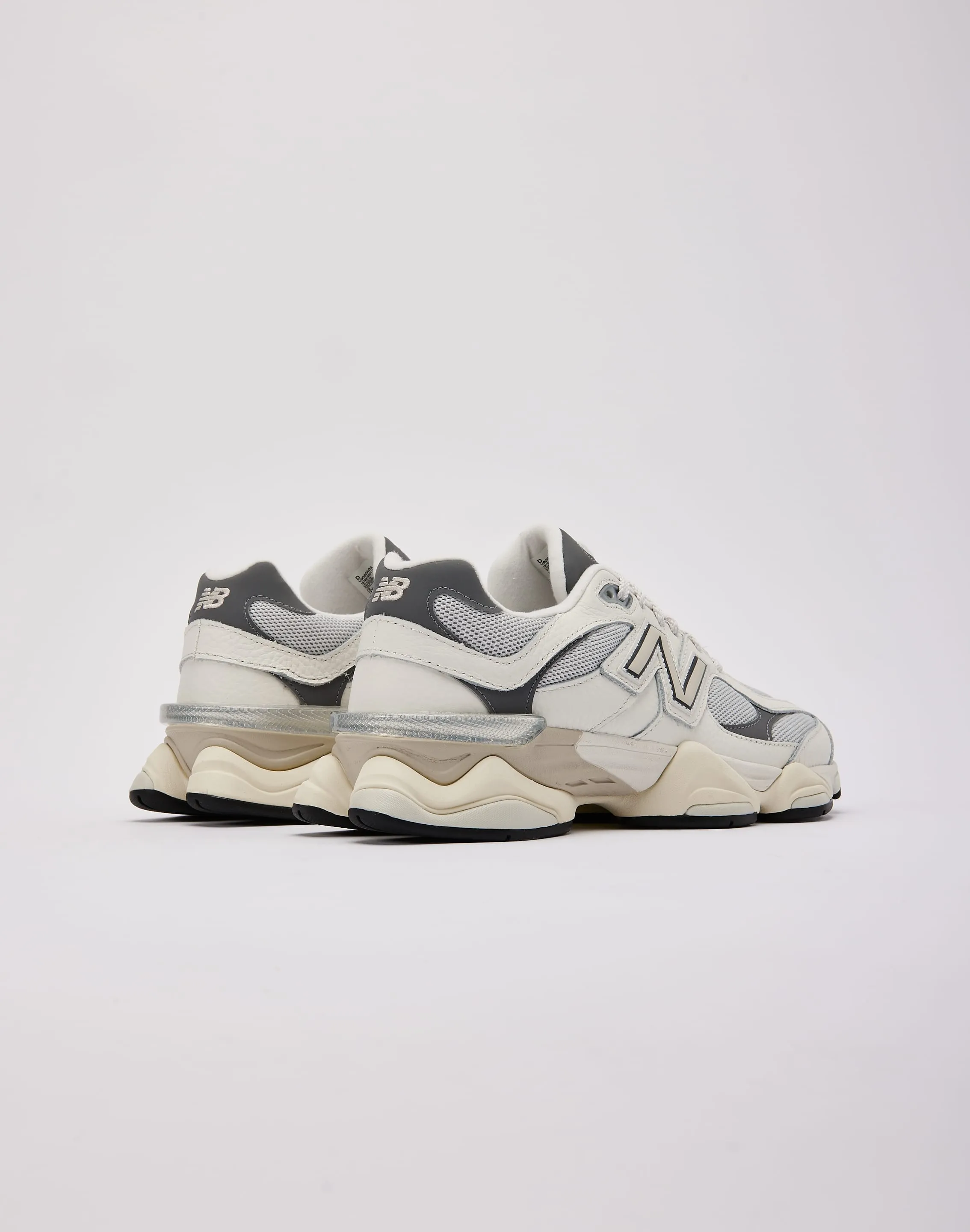 Cushioned Footbed New Balance 9060