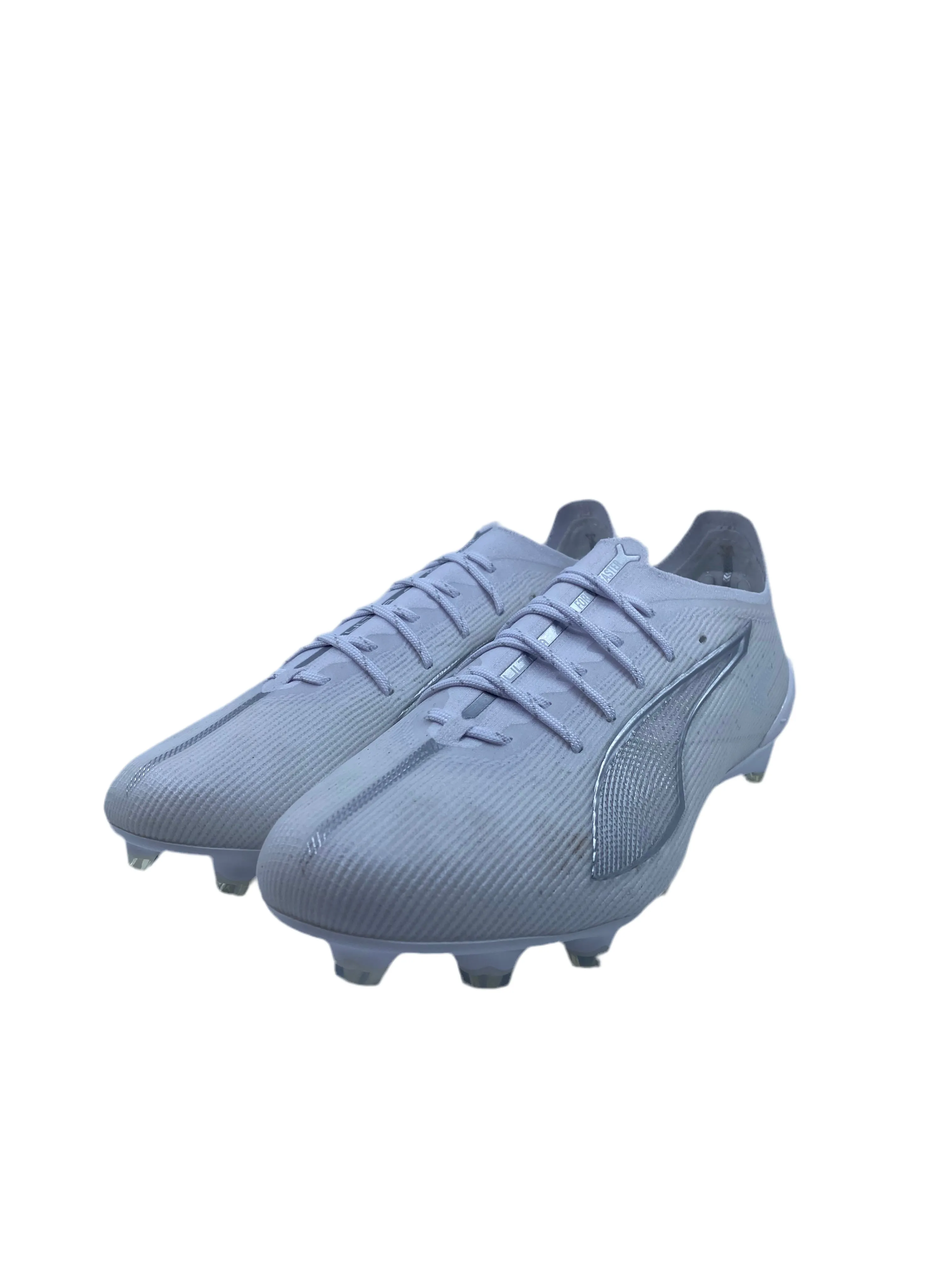 Puma Ultra 5 - Size 42 Tournament Grade Non-Slip Grip