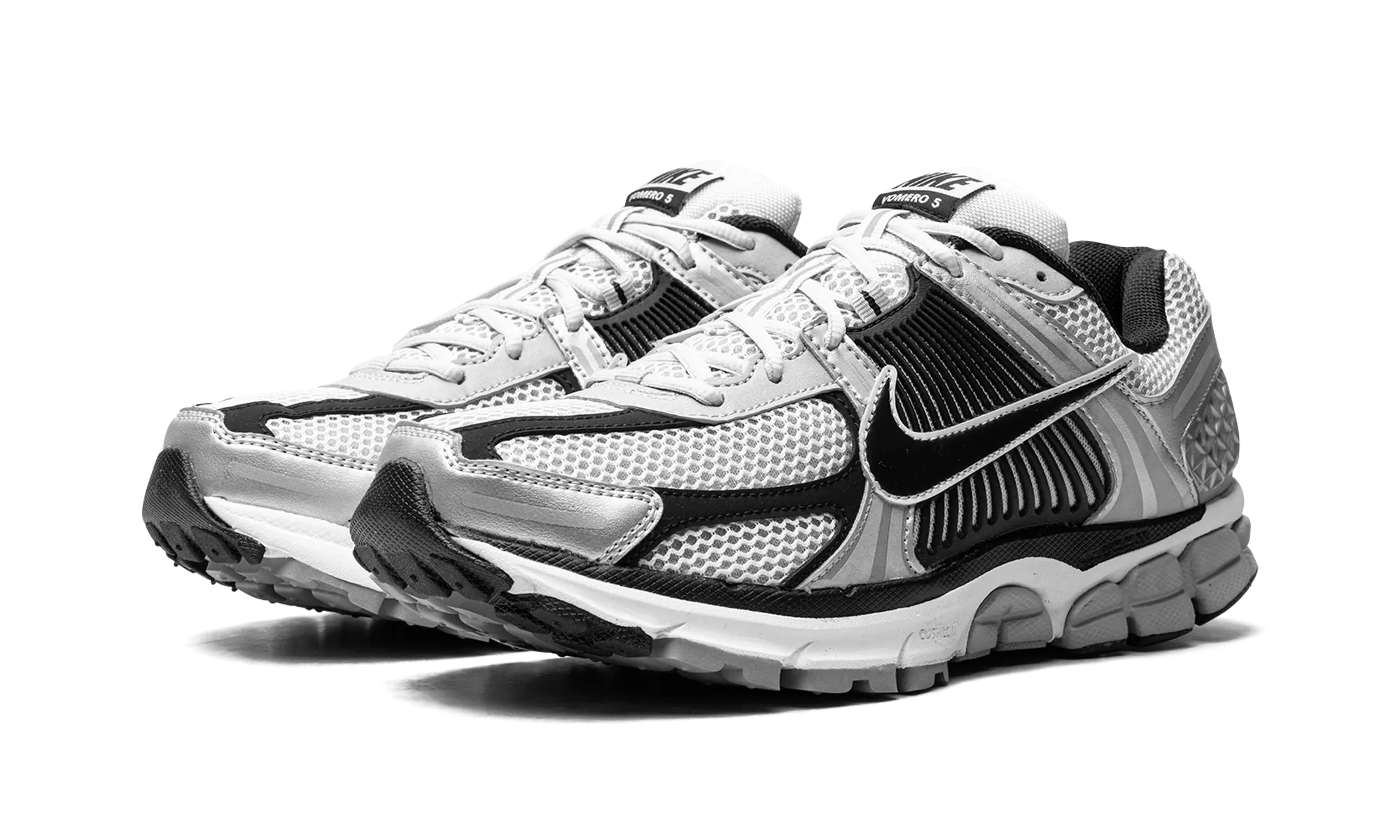 Comfort - enhanced running shoes with gel cushioning Zoom Vomero 5 "Metallic Silver Black"