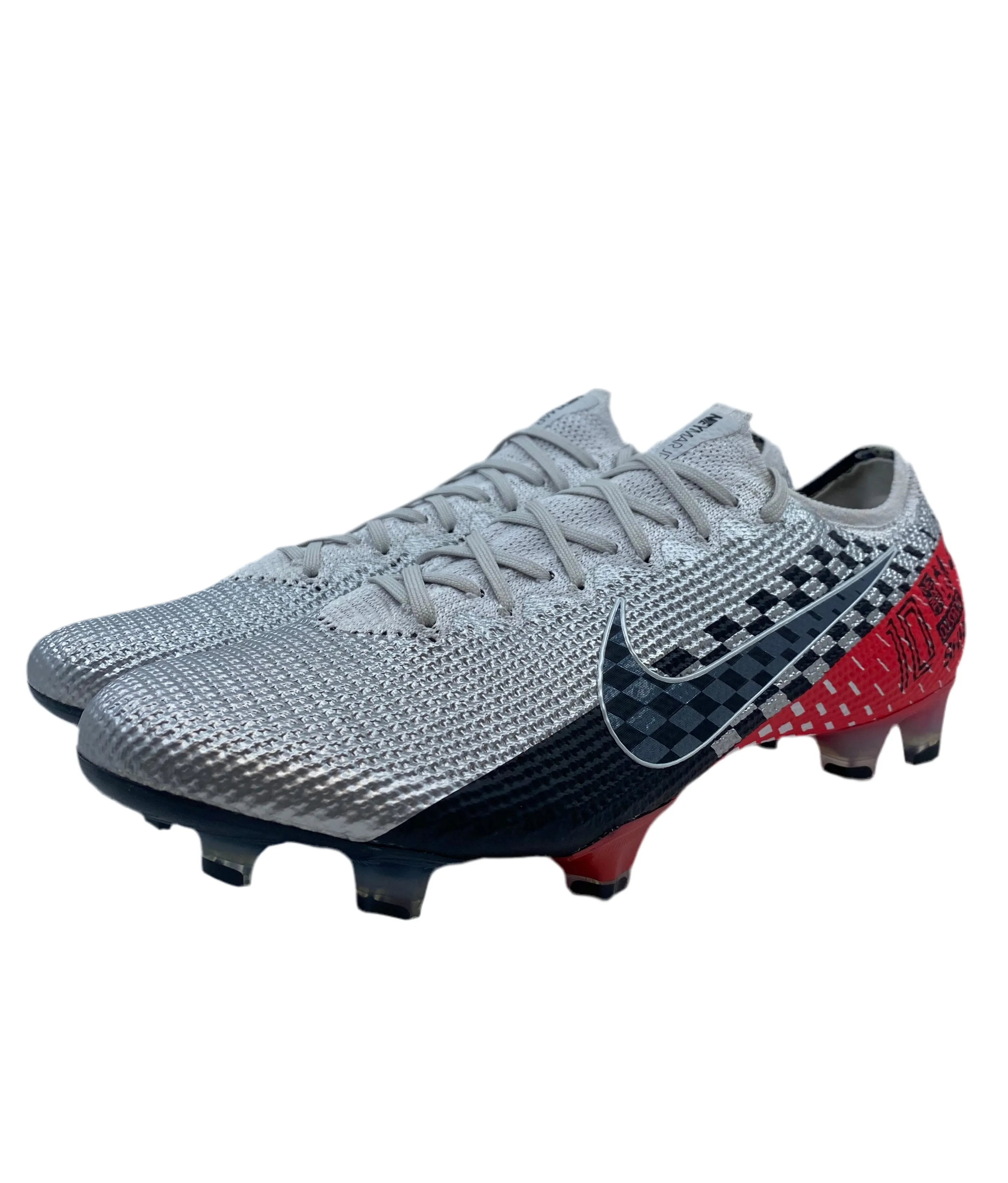 Nike Mercurial Vapor 13 NJR - Size 40,5 Move Strong Game Agility
