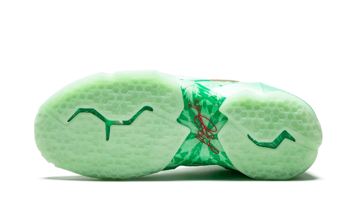 Lebron 11 "Christmas" Hyperelastic Compound Flexible Sole Articulation