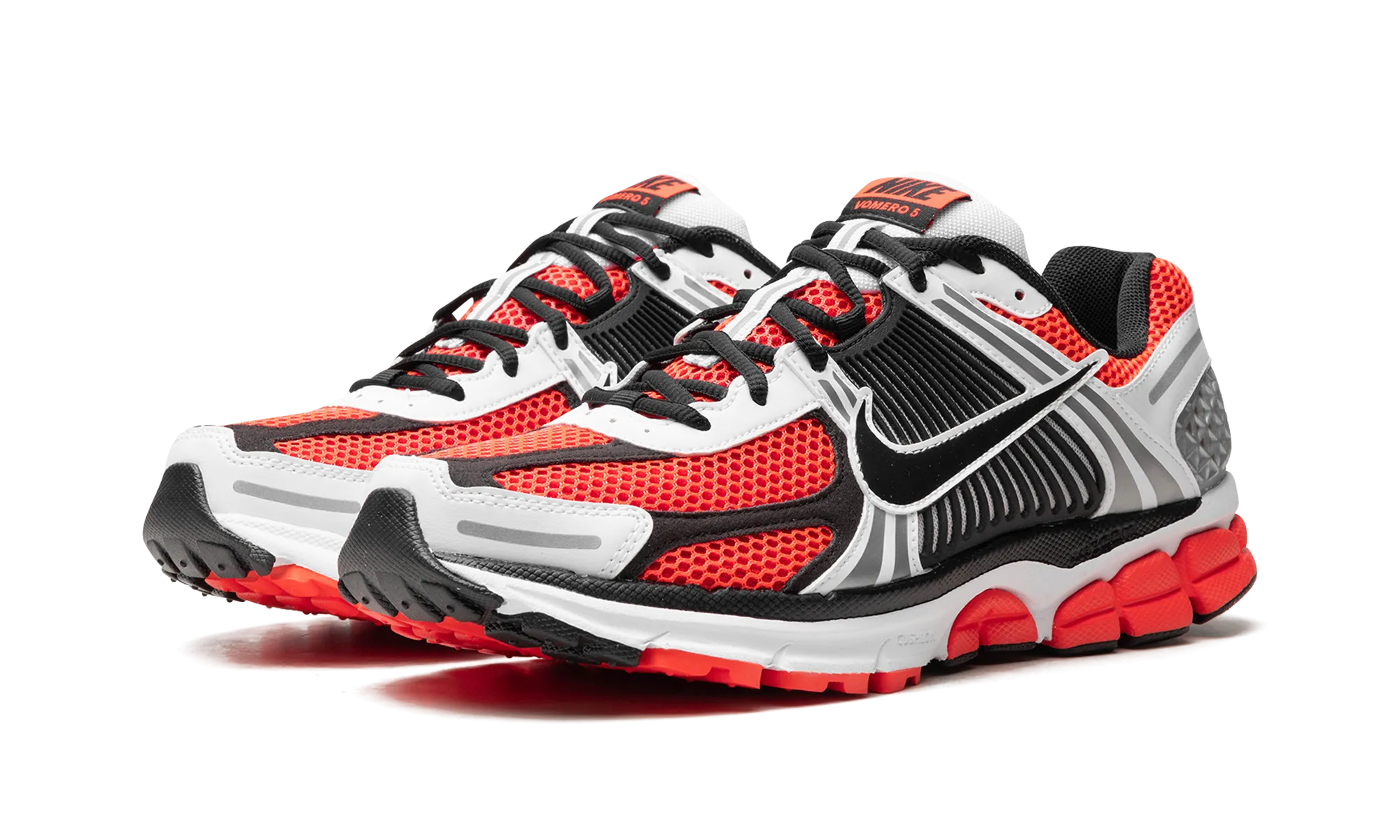 Zoom Vomero 5 SE "Bright Crimson" Precision - engineered