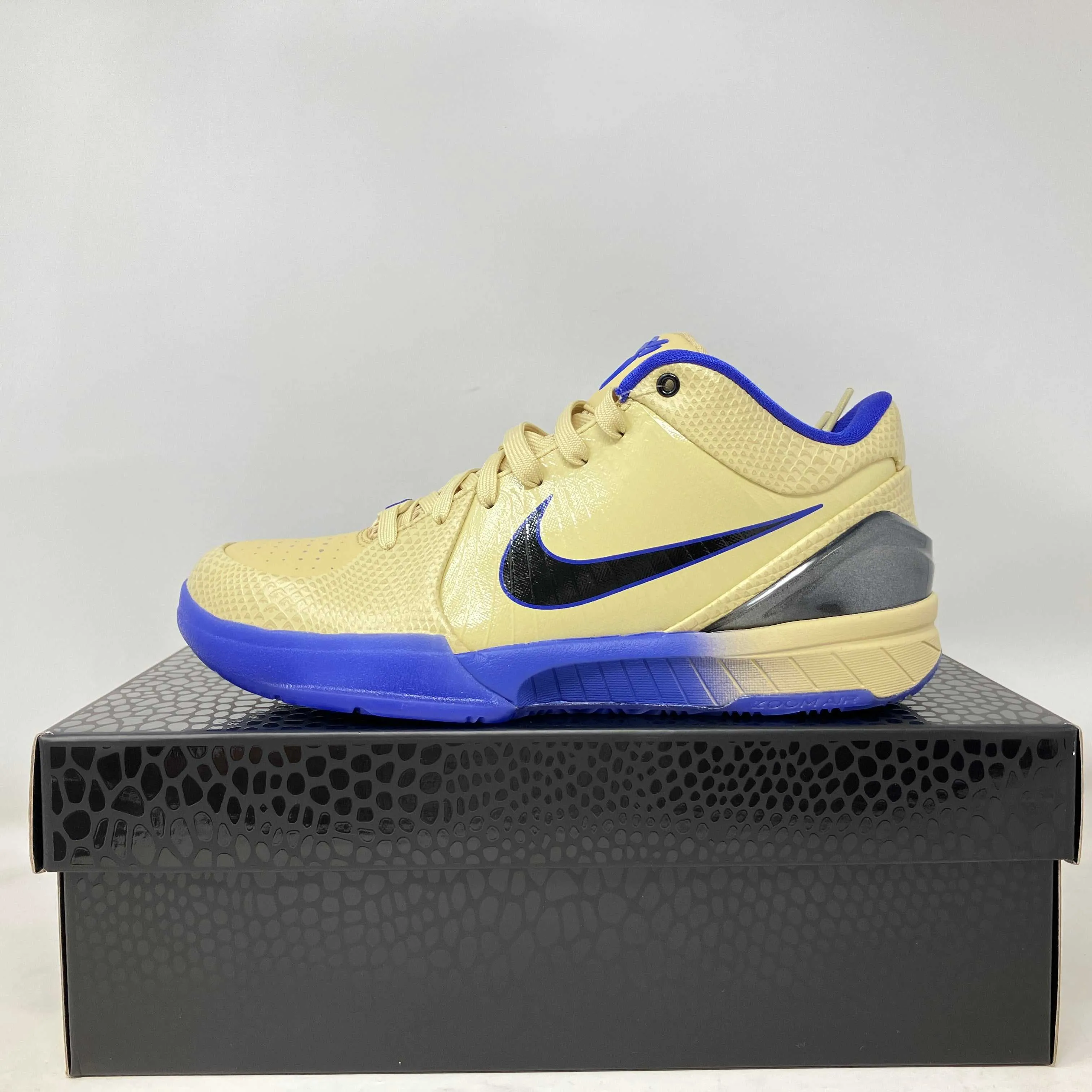 Balanced Drop Design Flex Upper Nike Kobe 4 Protro FC Barcelona Team Gold