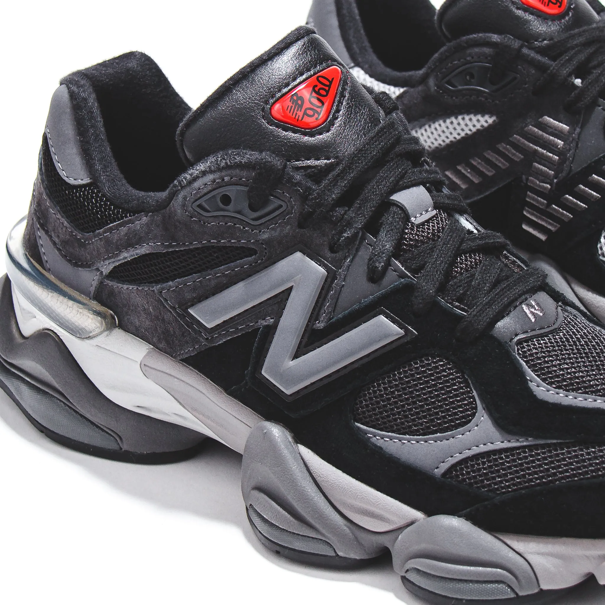 Ready Motion New Balance Men 9060 Black Core U9060BLK