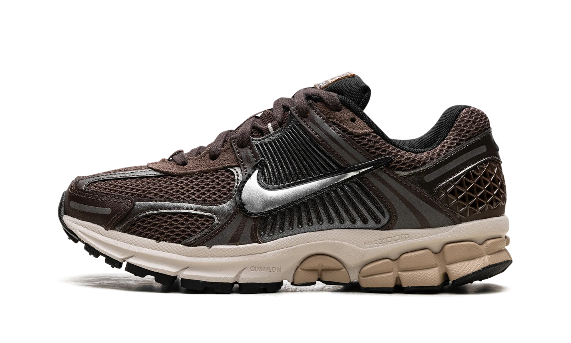 Zoom Vomero 5 "Baroque Brown" Soft Padding running in parks