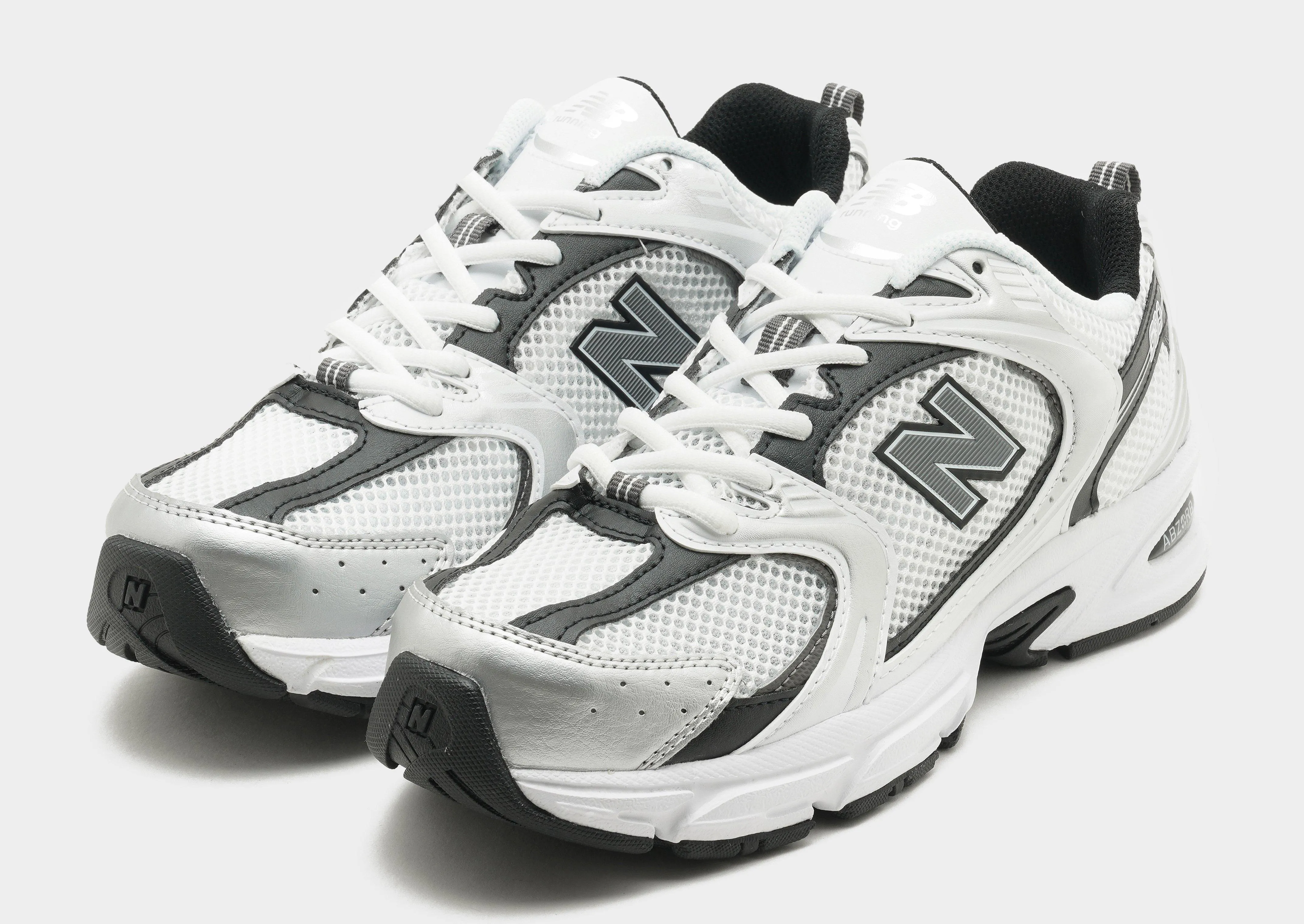 Fashion-forward comfort Outdoor Use 530