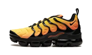 running in a racecourse Breathable Upper Shoes Air Vapormax Plus "Sunset"