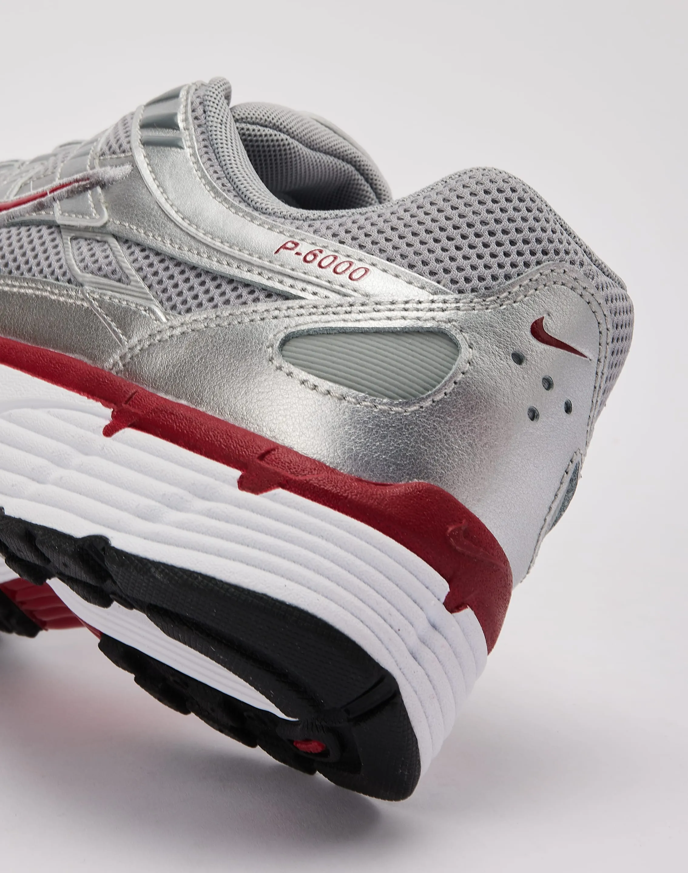 Hot Pick Icon Edge Nike P-6000