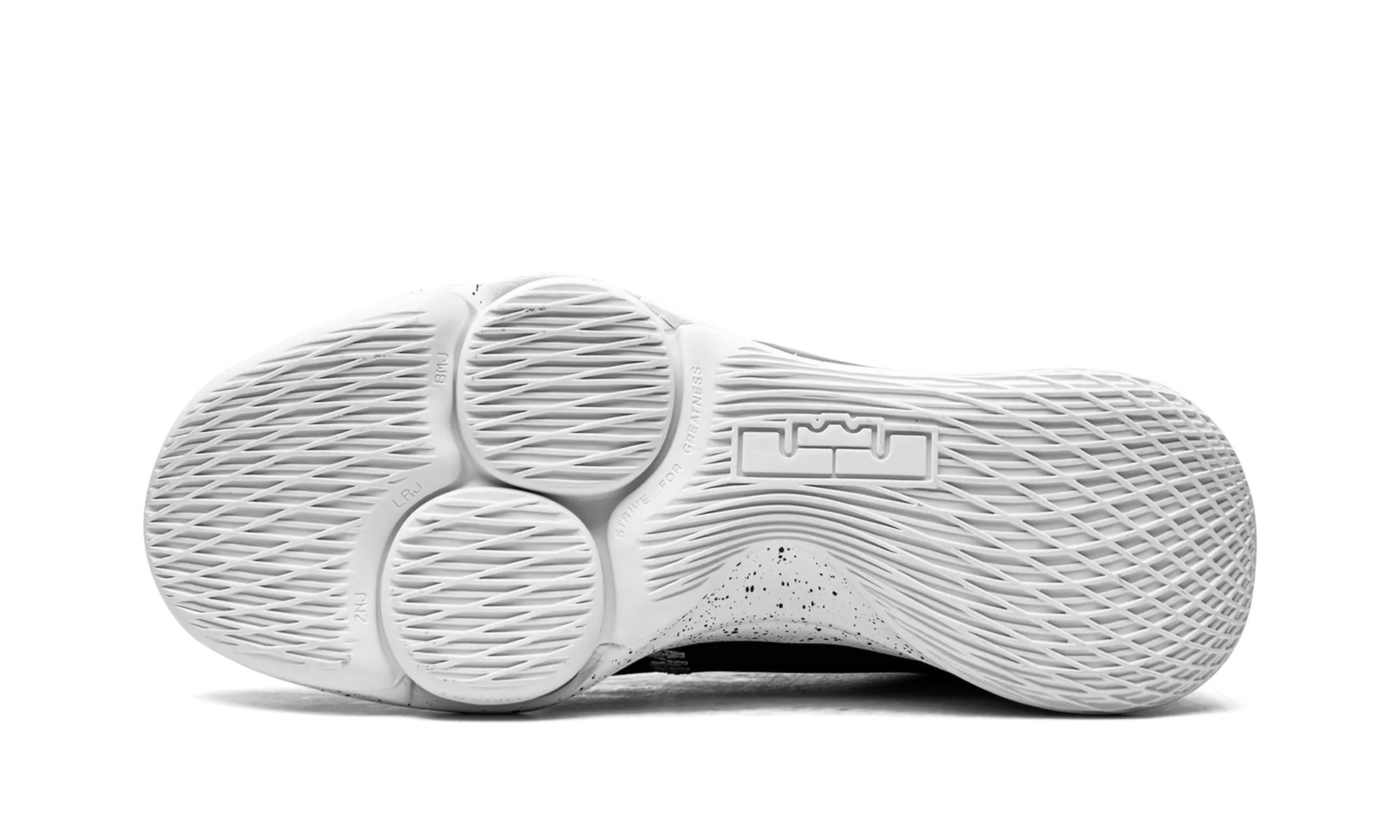 Cross Move Lace   Up LeBron Witness V