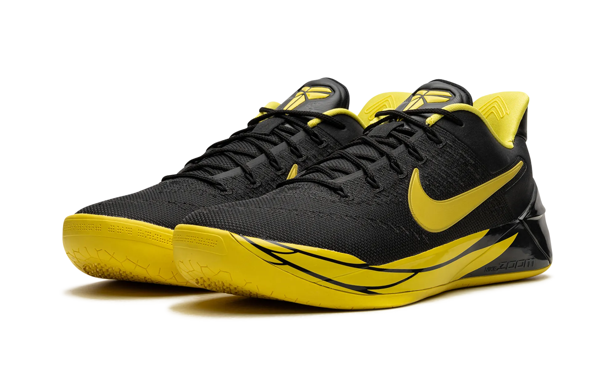 Sneakers Support Kobe A.D. "Oregon"