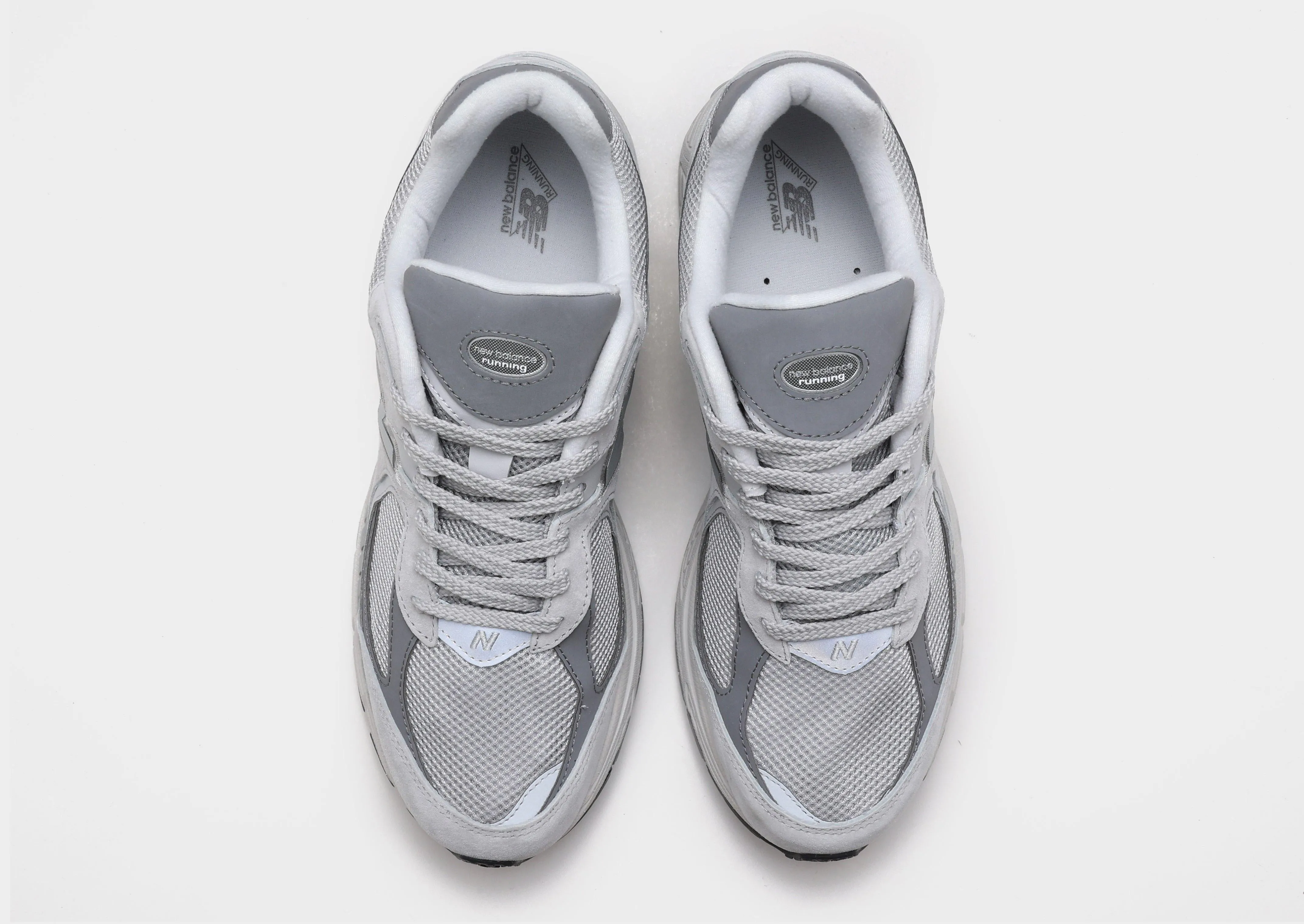 2002R Compression Molded Midsole Adjustable Lace System