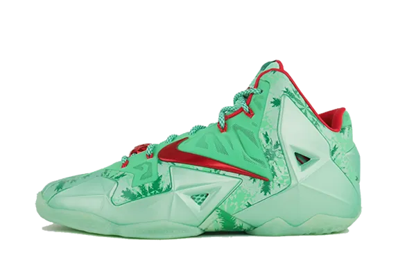 Balanced Weight Distribution Nike LeBron 11 "Christmas"