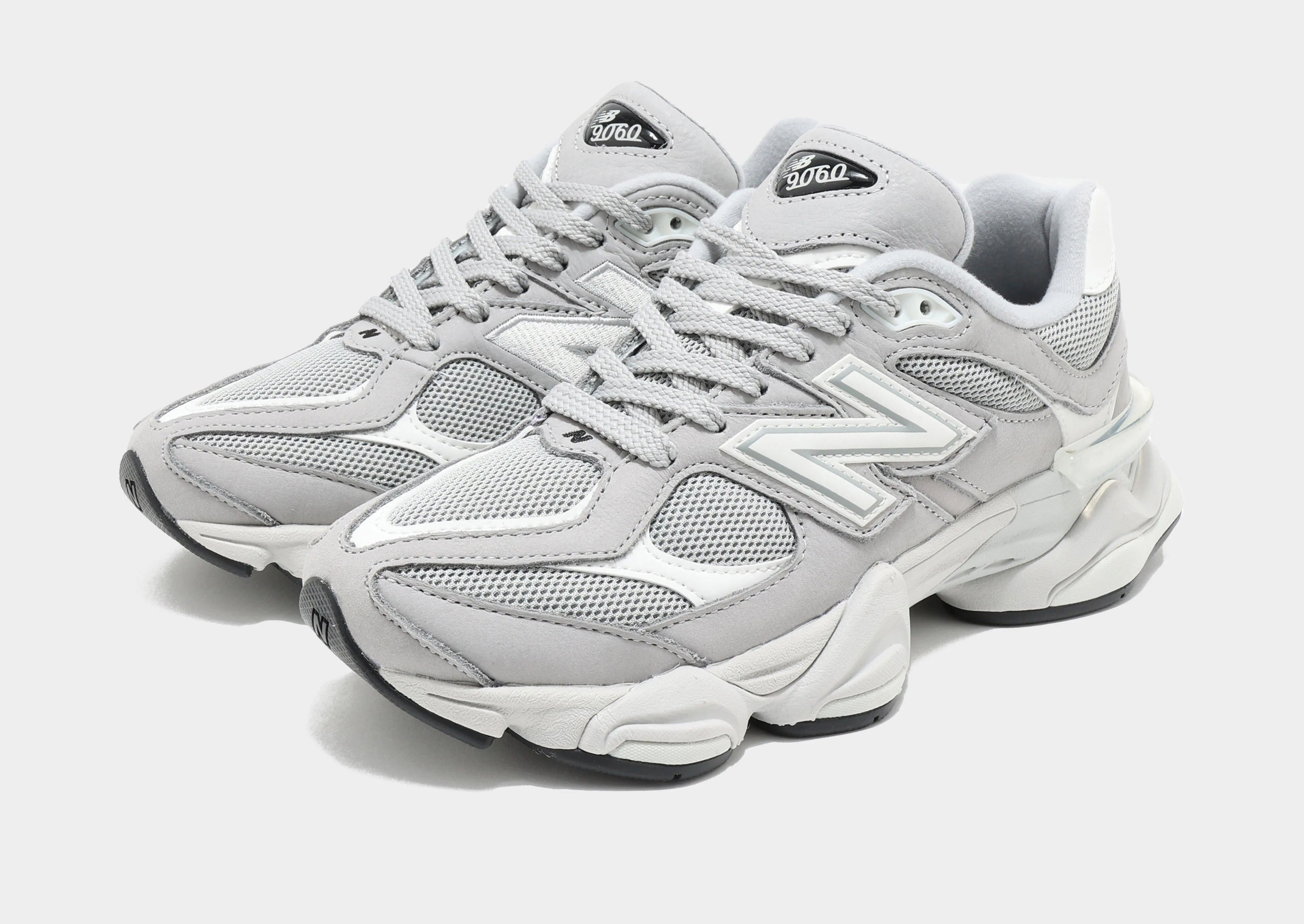 9060 Lightness