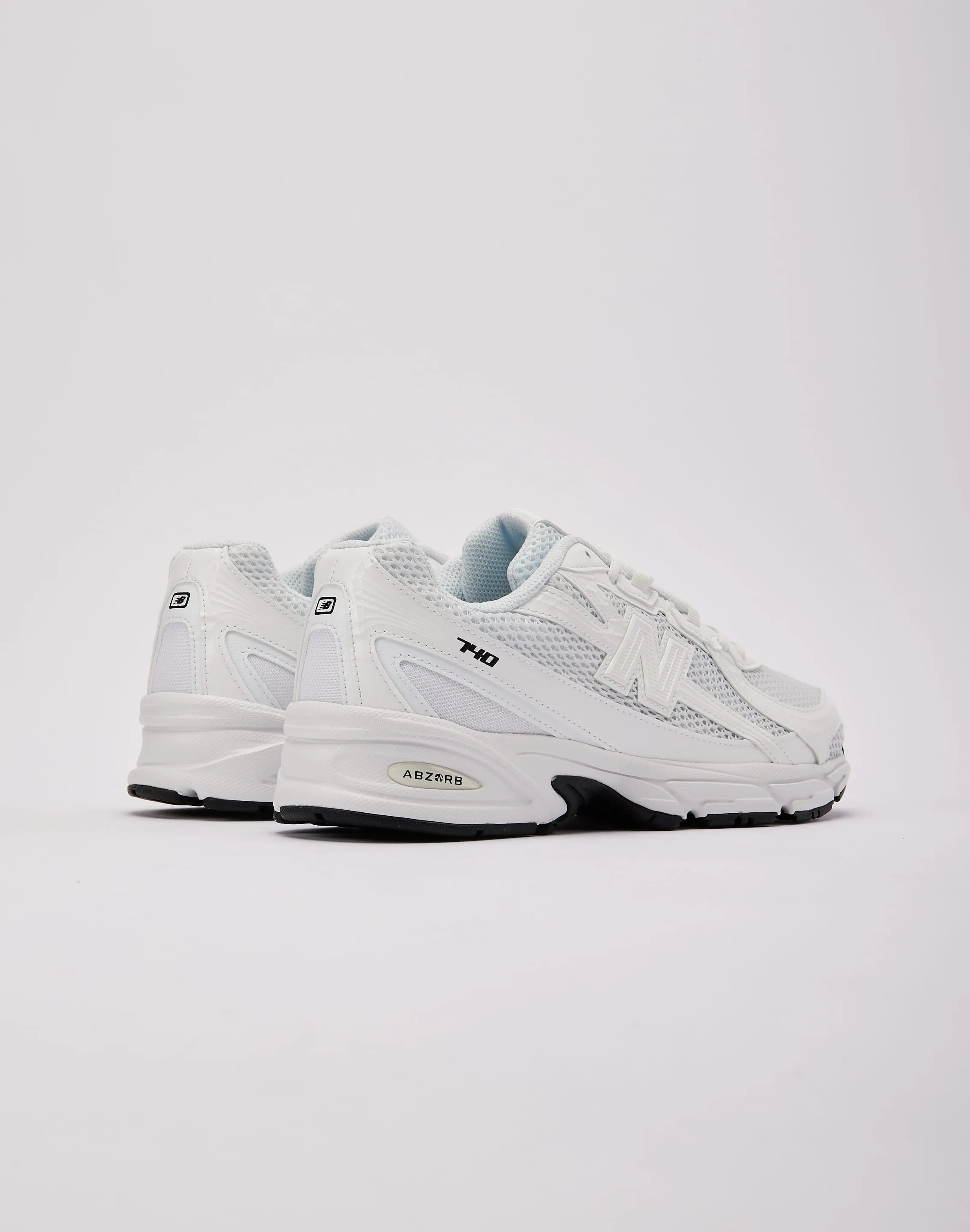 City Pace Sturdy Build New Balance 740