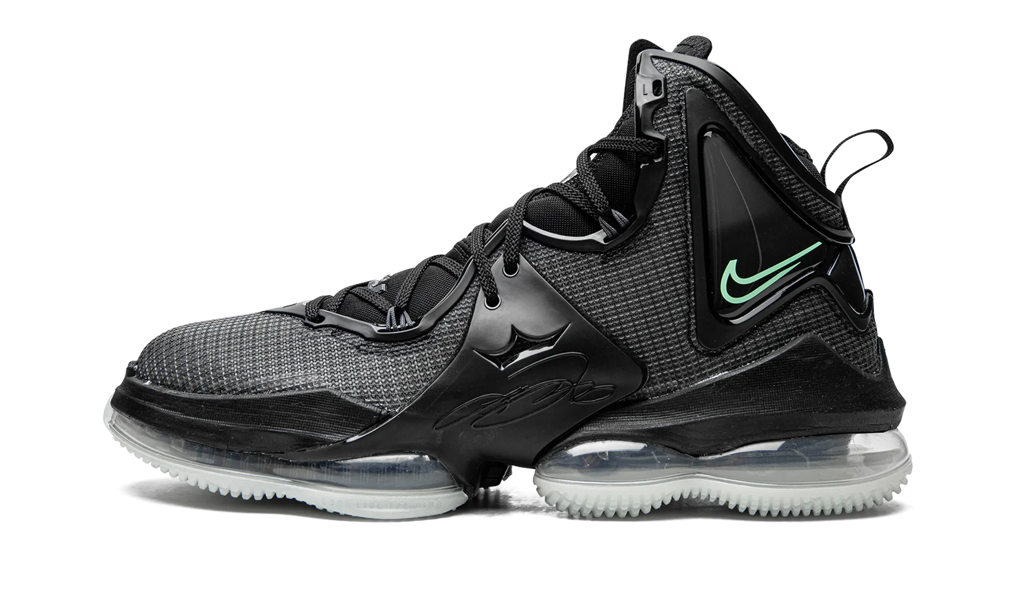 Team Wear Use High   Top LeBron XIX "Green Glow"