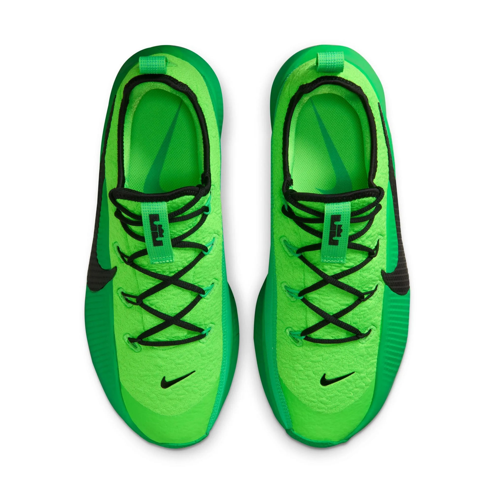 LeBron TR1: Green Strike Dynamic Fit