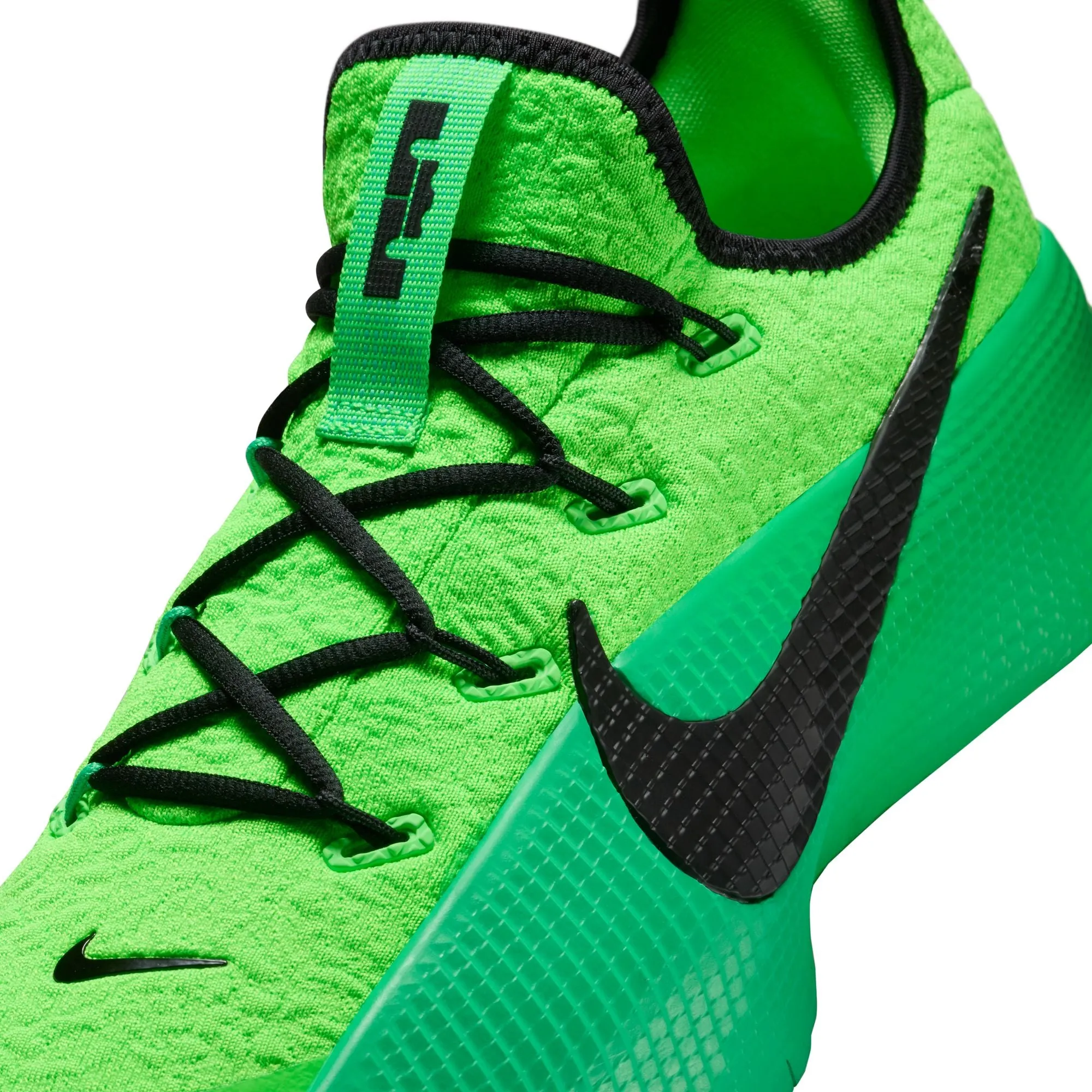 Torsional Rigidity Control Reinforced Tension Band LeBron TR1: Green Strike