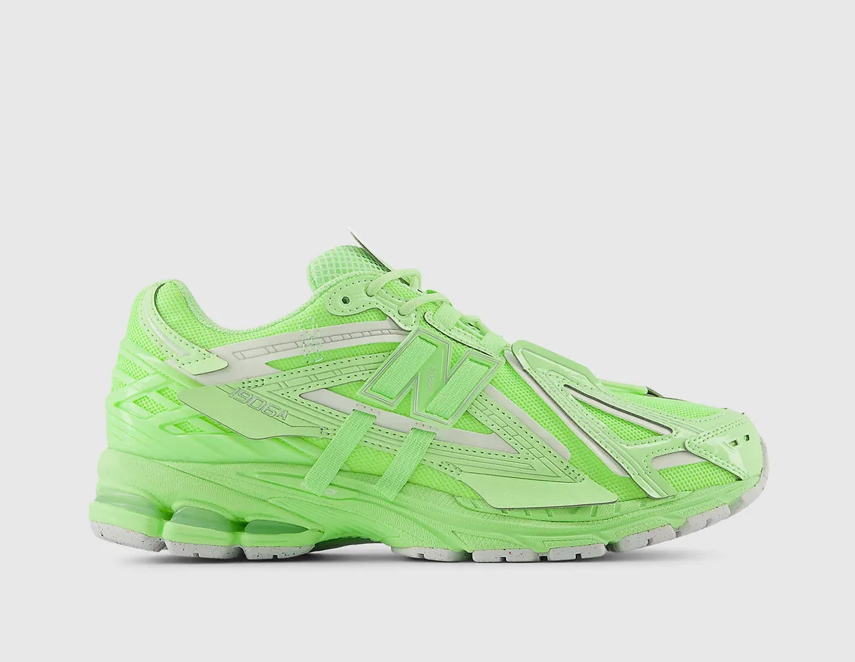 Water Resistant Build Core Design New Balance 1906A Mint Flash / Silver Metallic