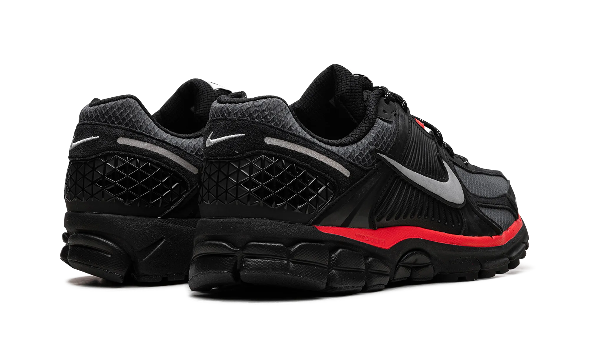 multi - purpose shoes adapt to different weather conditions Zoom Vomero 5 "Black Metallic University Red"