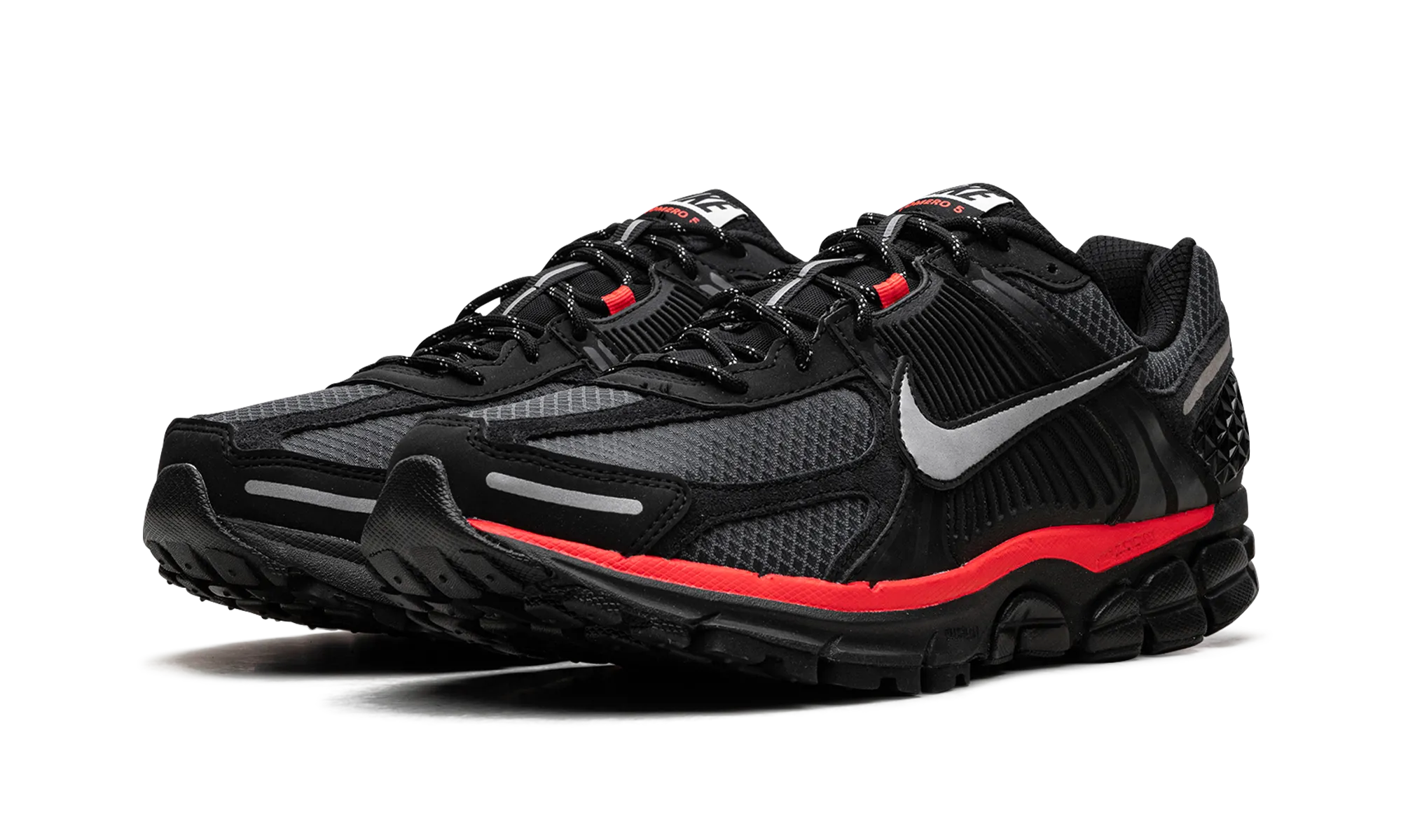 Zoom Vomero 5 "Black Metallic University Red" Comfortable Outsole