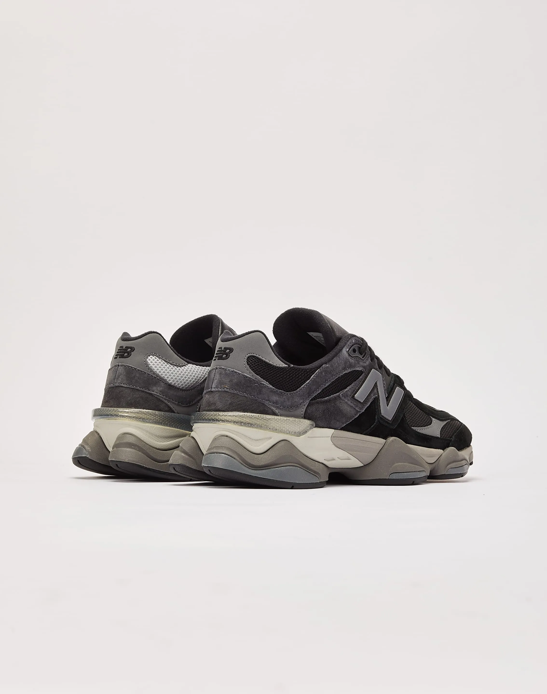 Pool Ready New Balance 9060