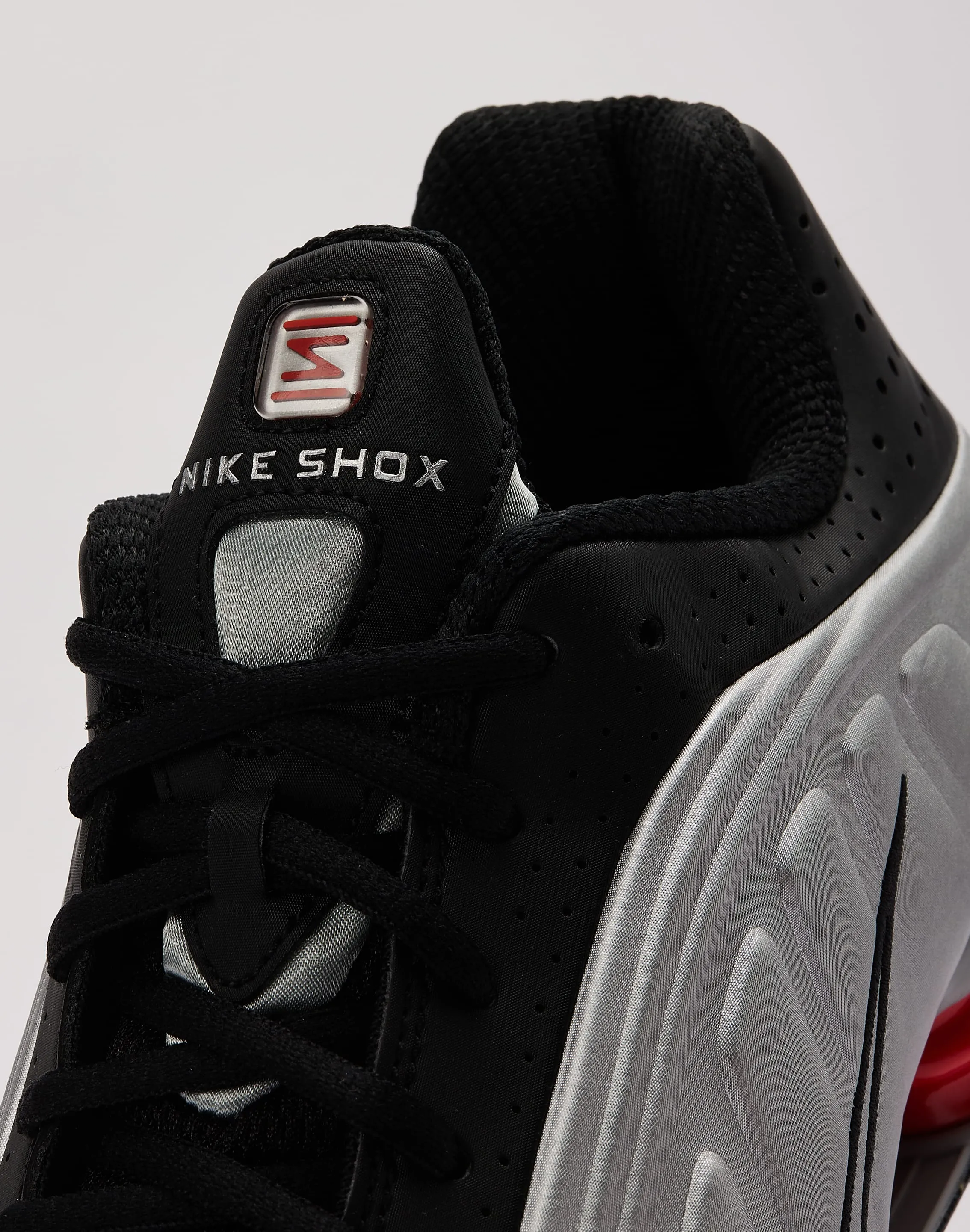 Nike  Shox R4 Moist Guard