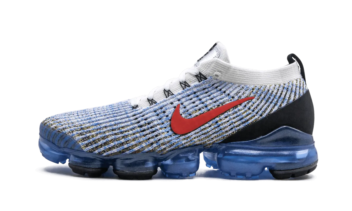 Air Vapormax Flyknit 3 Agile Motion running on a track shoes