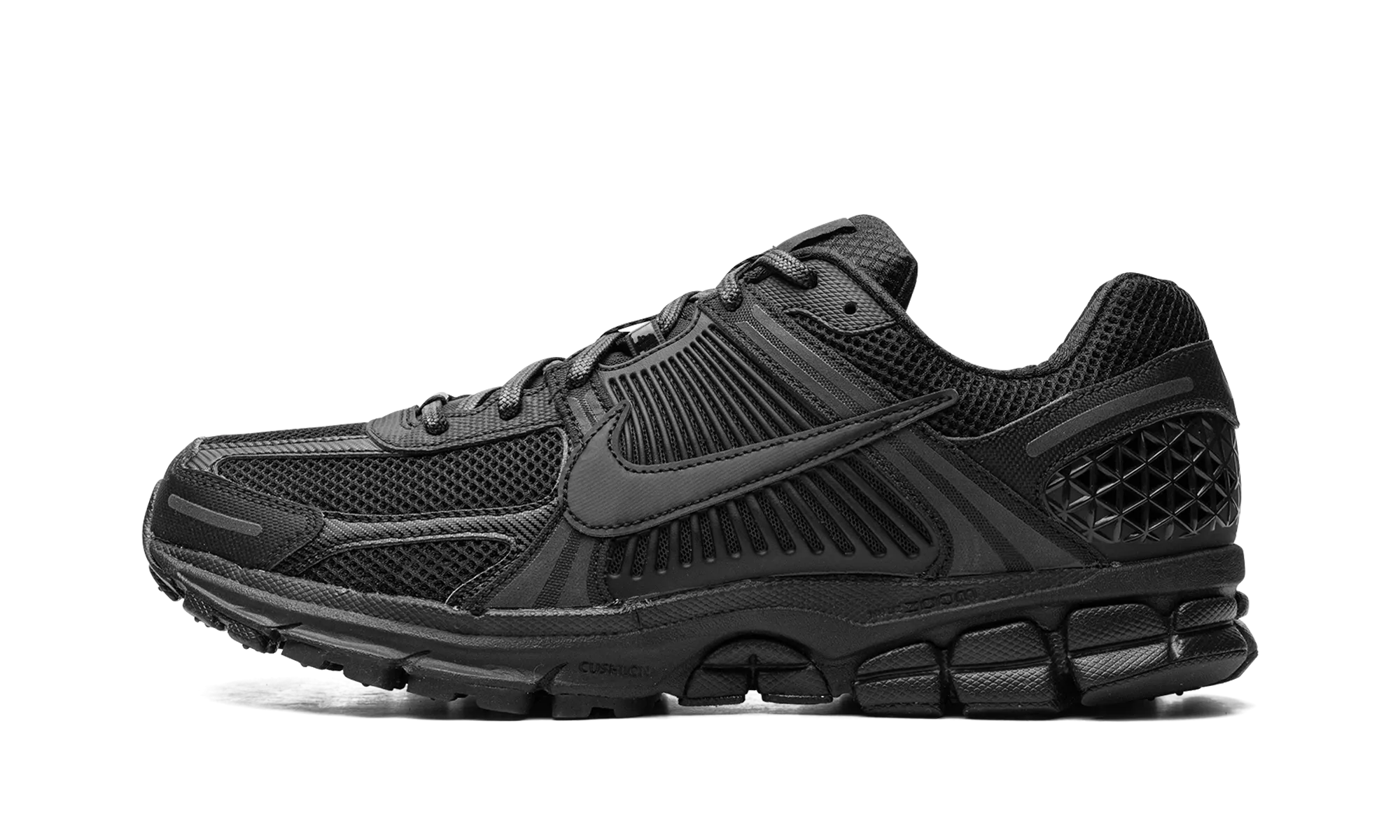 Zoom Vomero 5 "Triple Black" mountain trails biomechanically - correct
