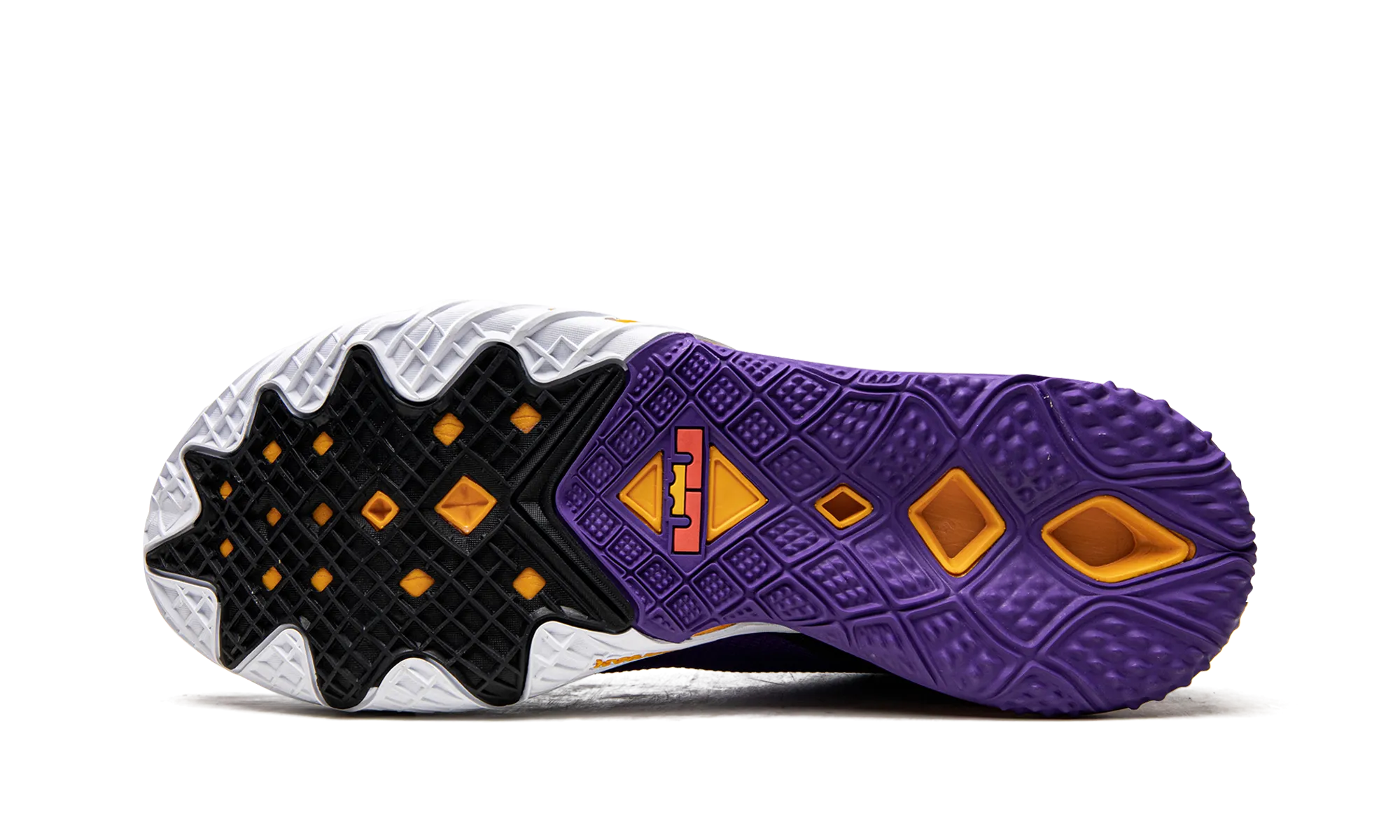 LeBron 18 Low "ACG" Supportive Fit Feel Endurance Sole