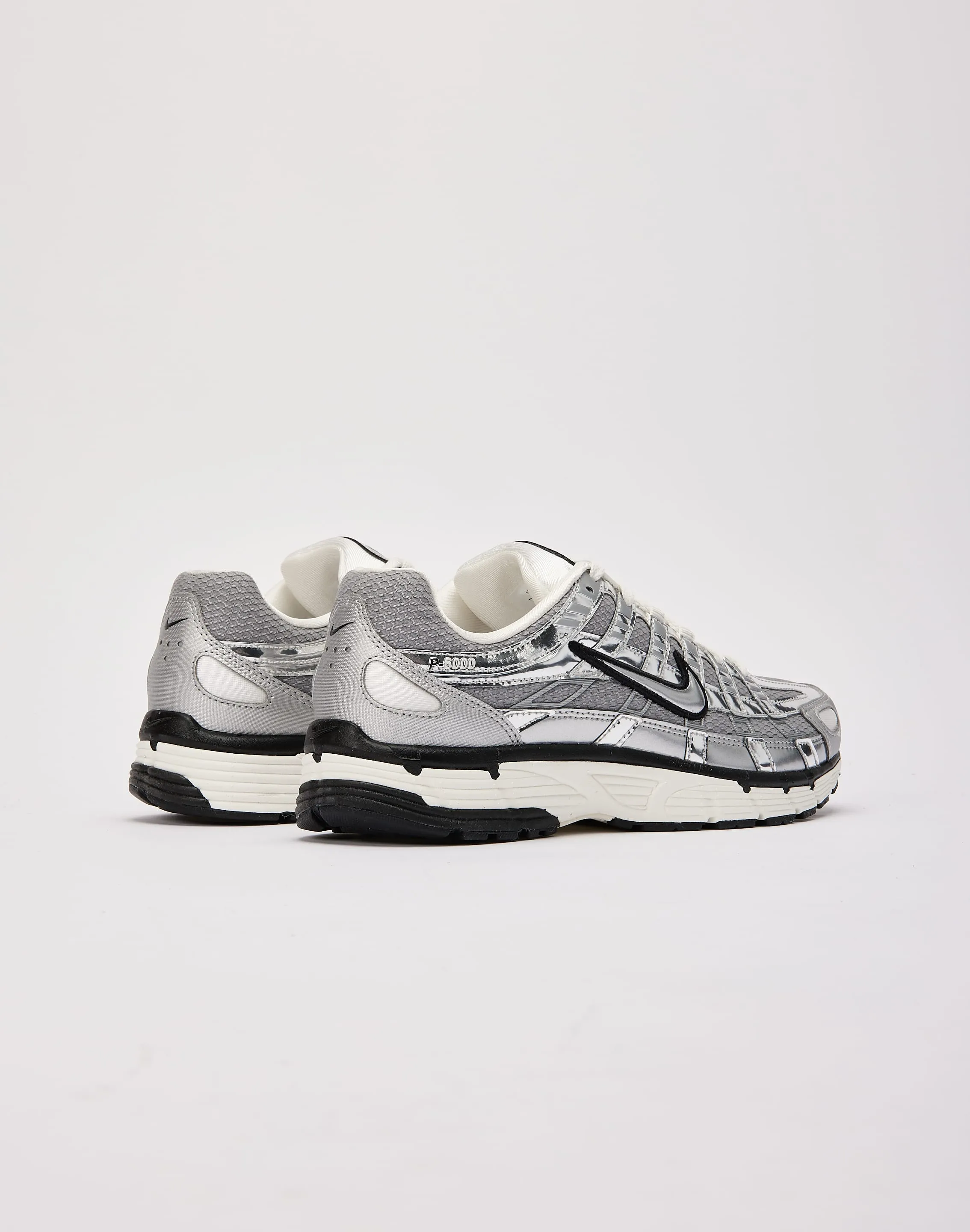 Nike P-6000 Balance Fit Foot Support